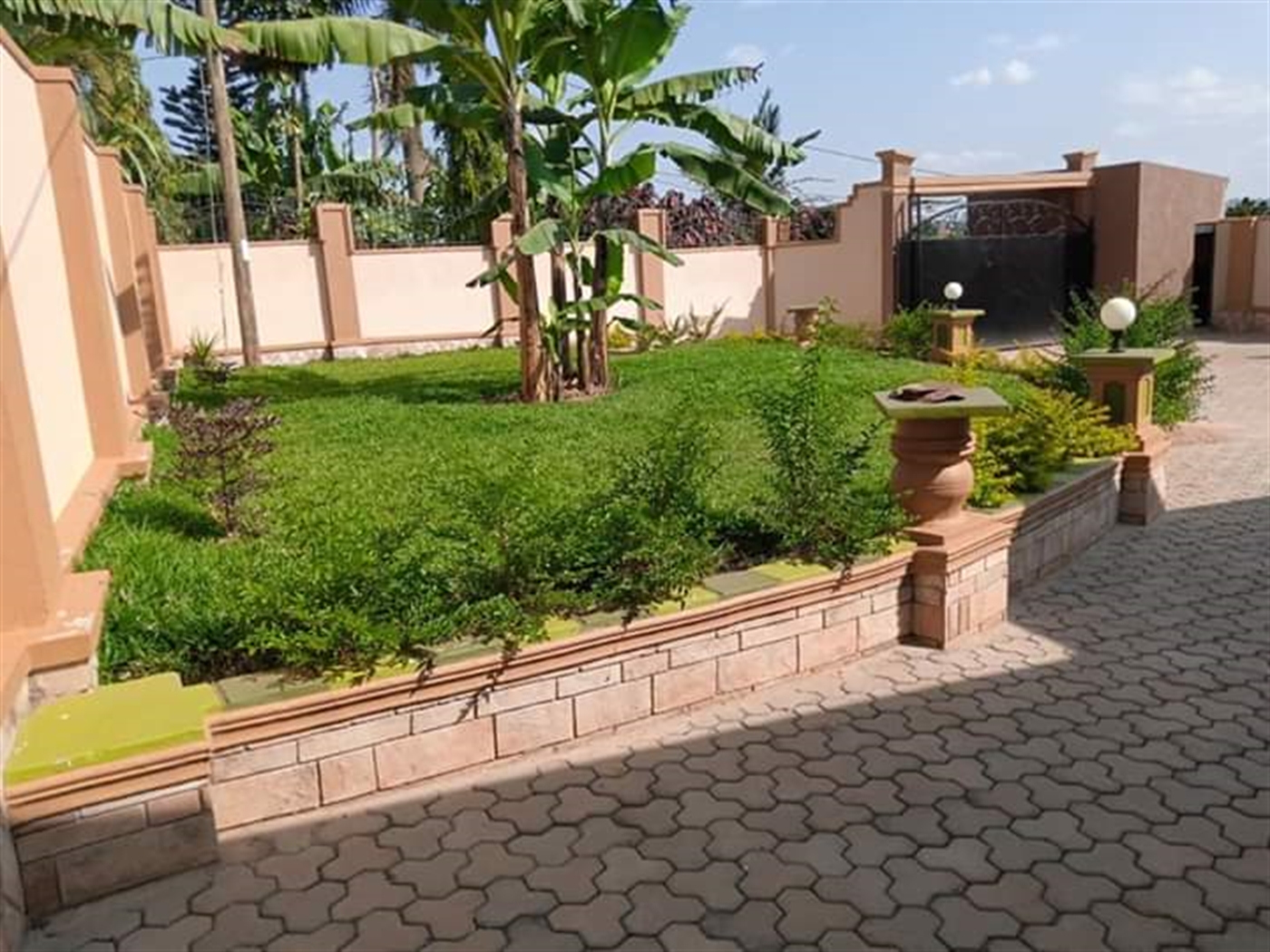 Bungalow for sale in Kira Wakiso