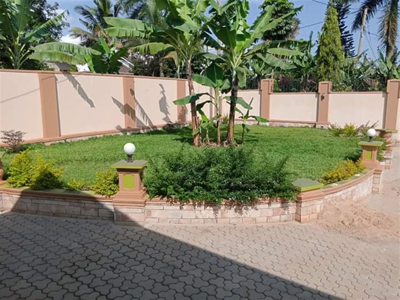 Bungalow for sale in Kira Wakiso