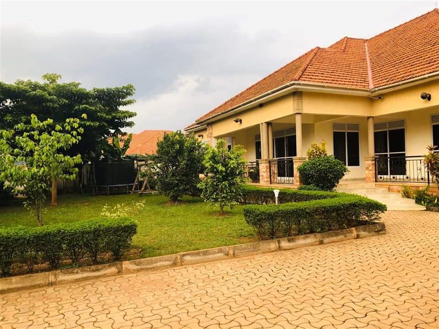 Bungalow for sale in Kiwaatule Wakiso