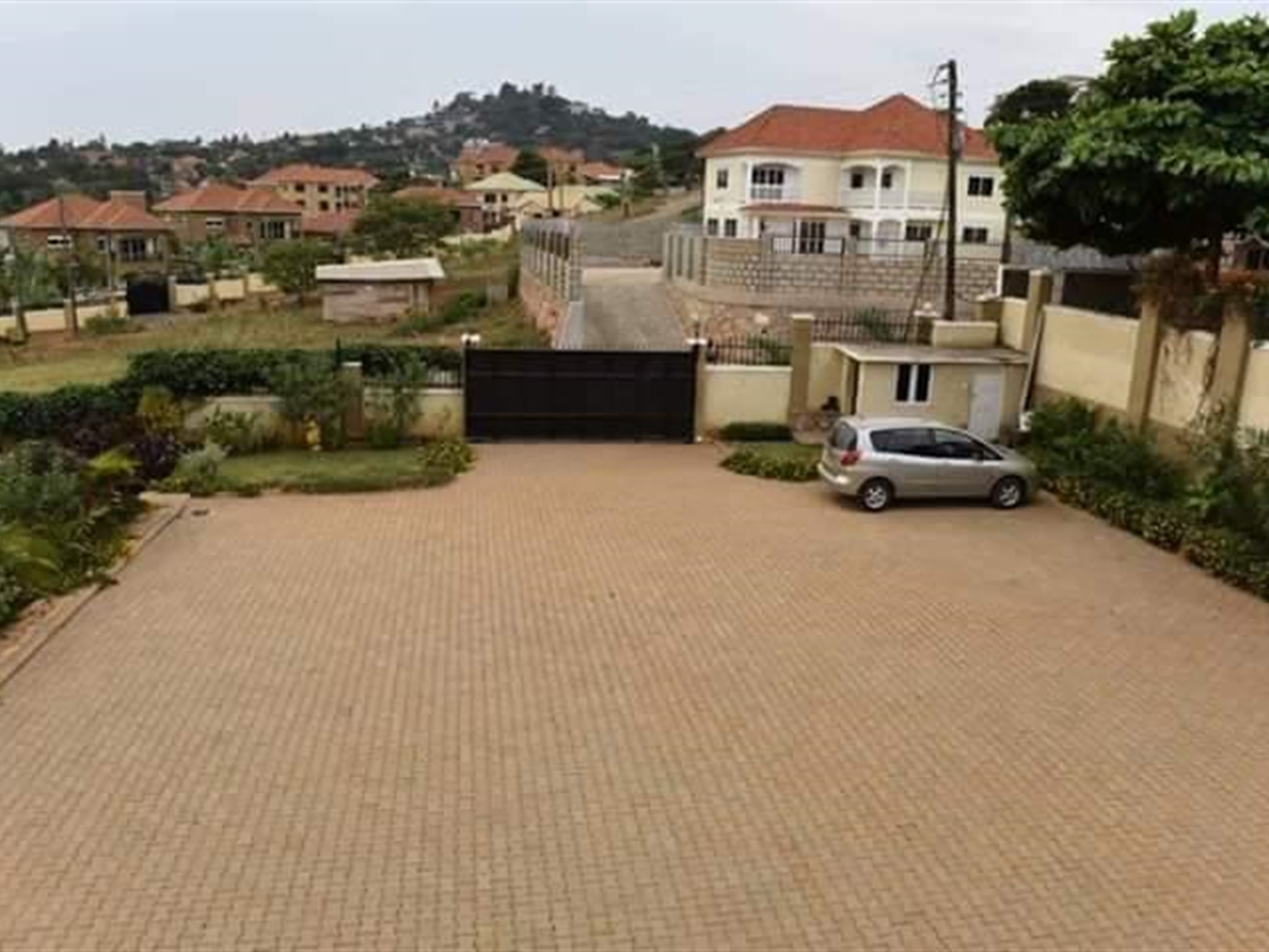 Storeyed house for sale in Muyenga Kampala