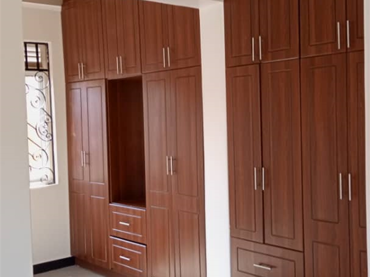 Storeyed house for sale in Kyaliwajjala Wakiso