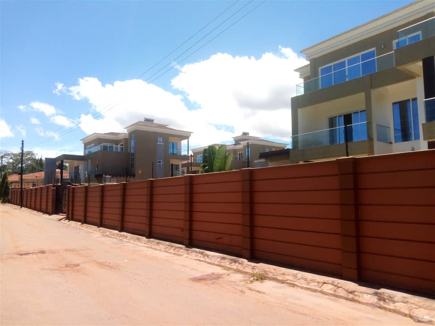 Storeyed house for sale in Munyonyo Kampala