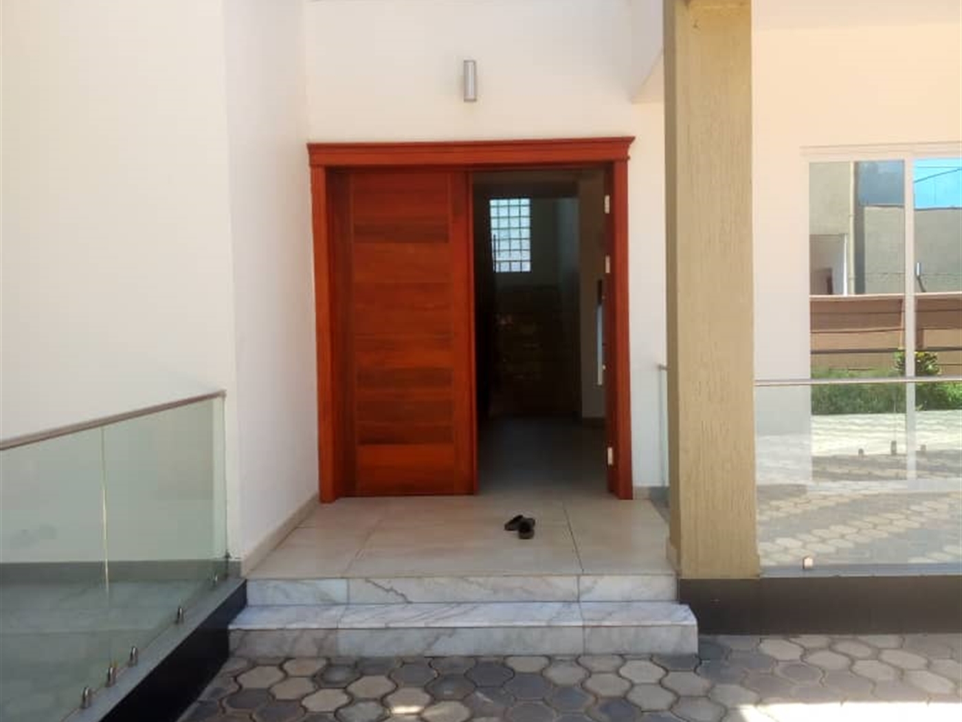 Storeyed house for sale in Munyonyo Kampala