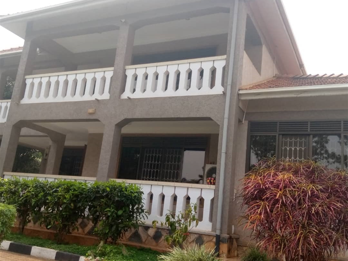 Storeyed house for rent in Naguru Kampala