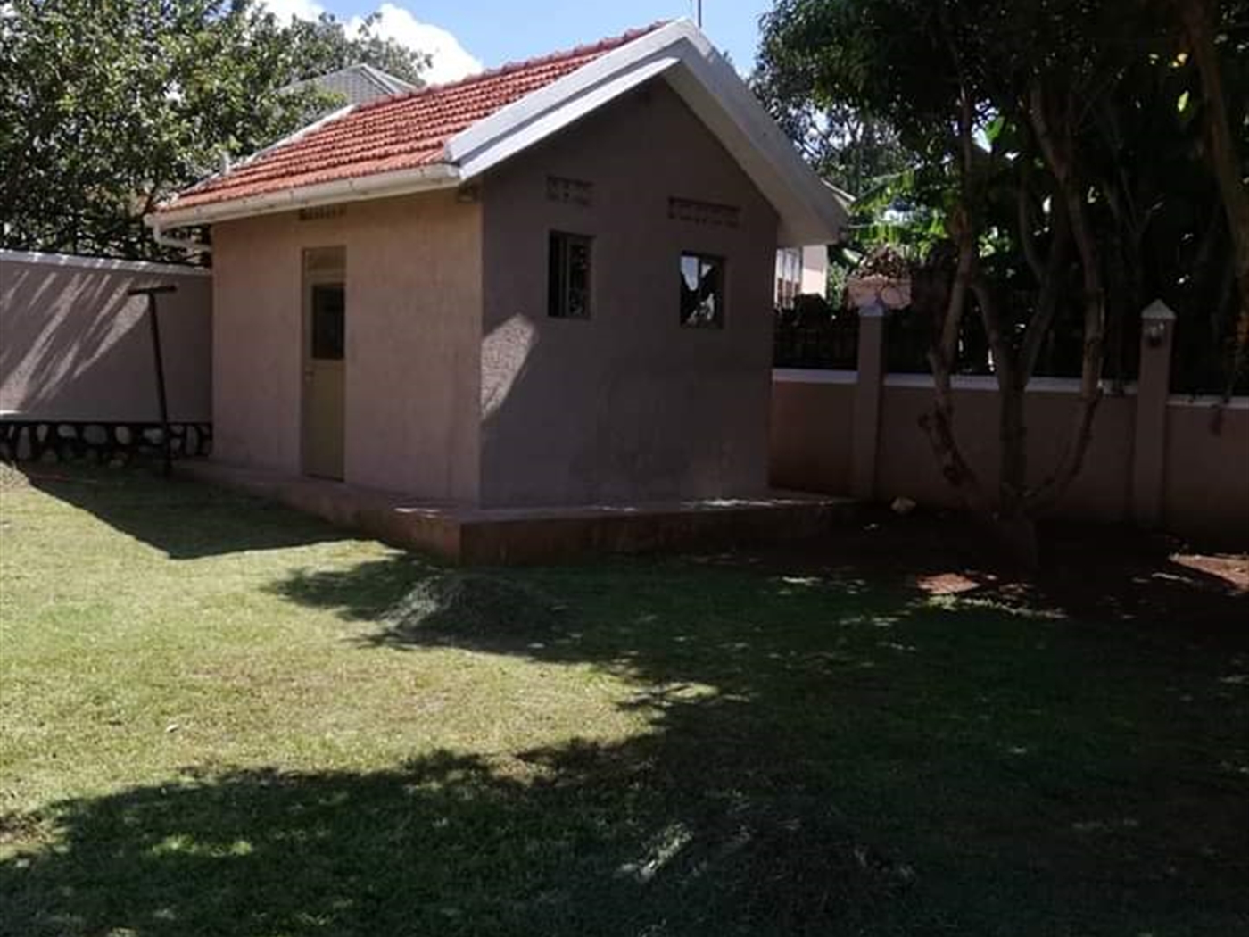 Bungalow for rent in Naguru Kampala