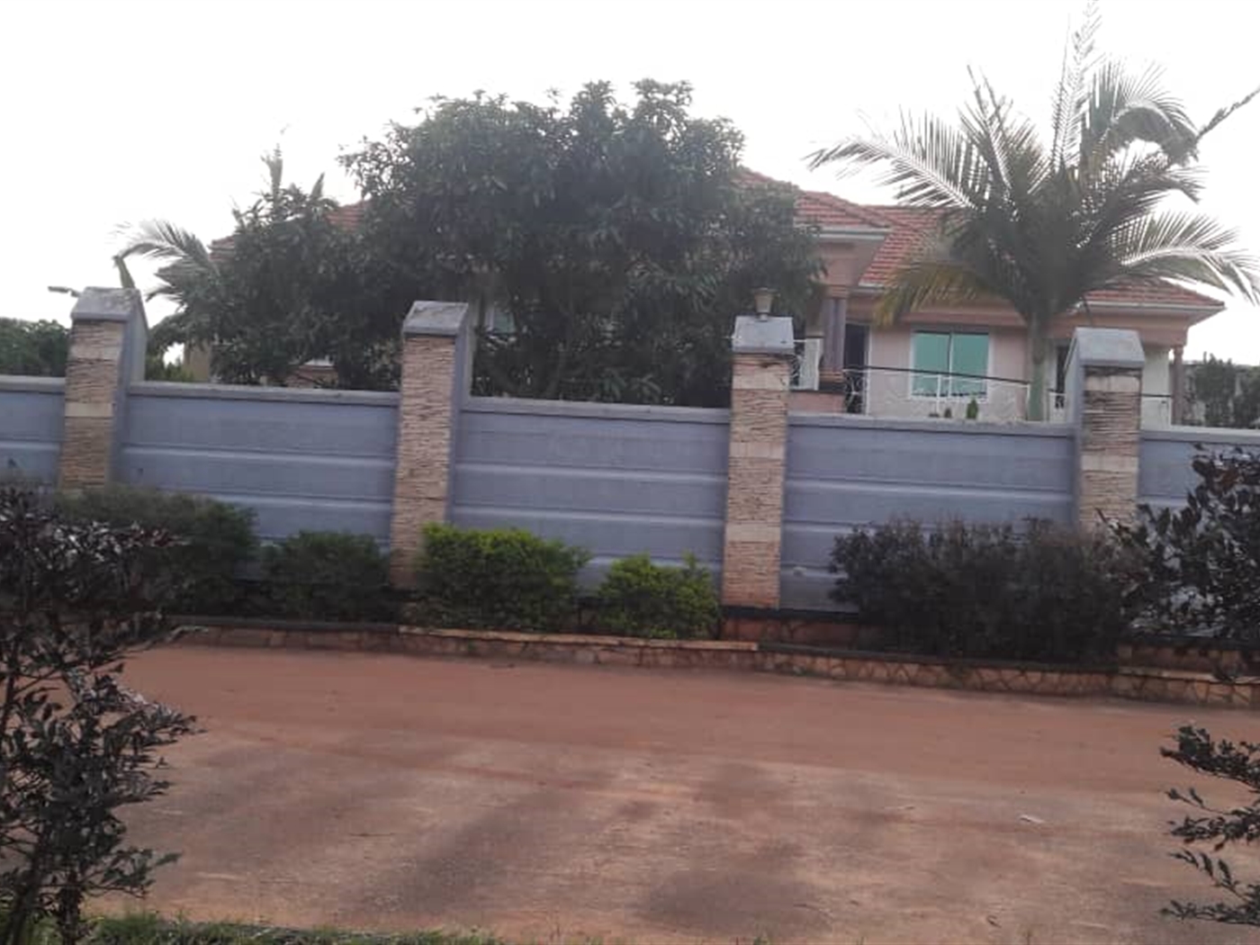 Storeyed house for sale in Kitende Wakiso