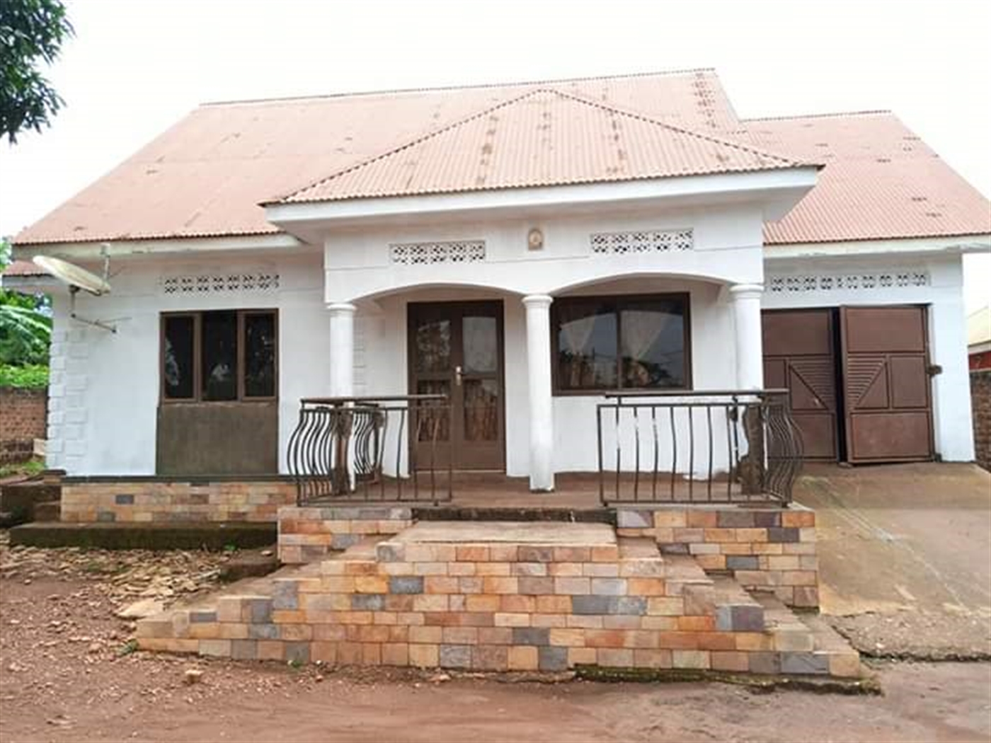 Bungalow for sale in Seeta Mukono