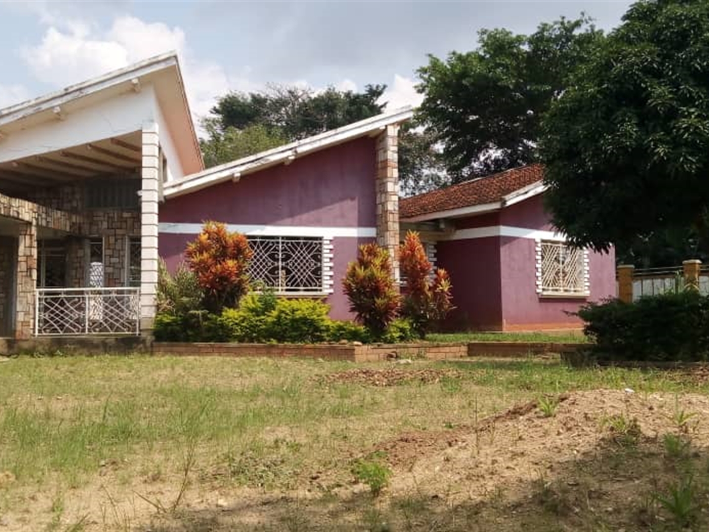 Bungalow for sale in Kigo Wakiso