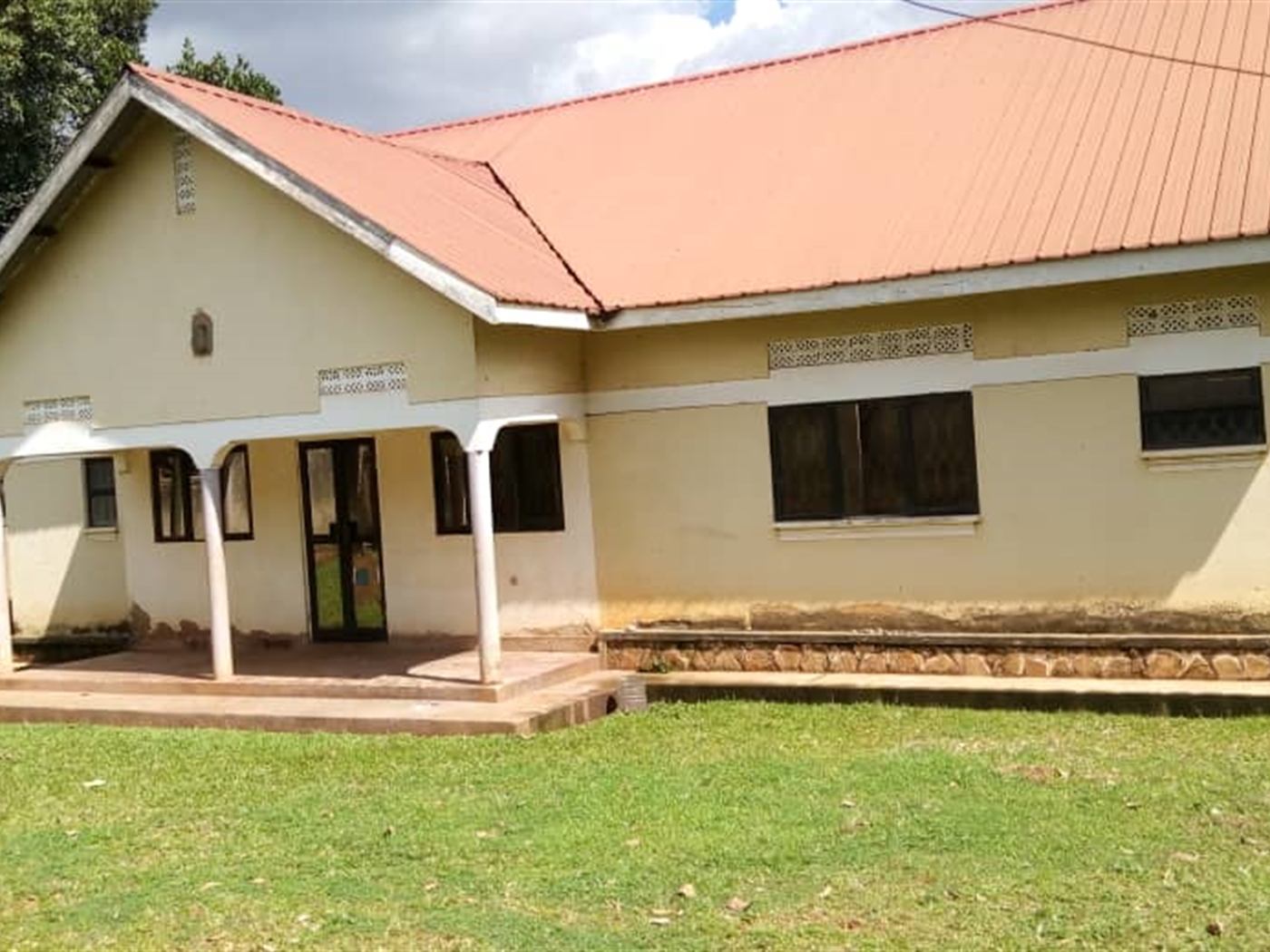 Bungalow for sale in Kyanja Kampala