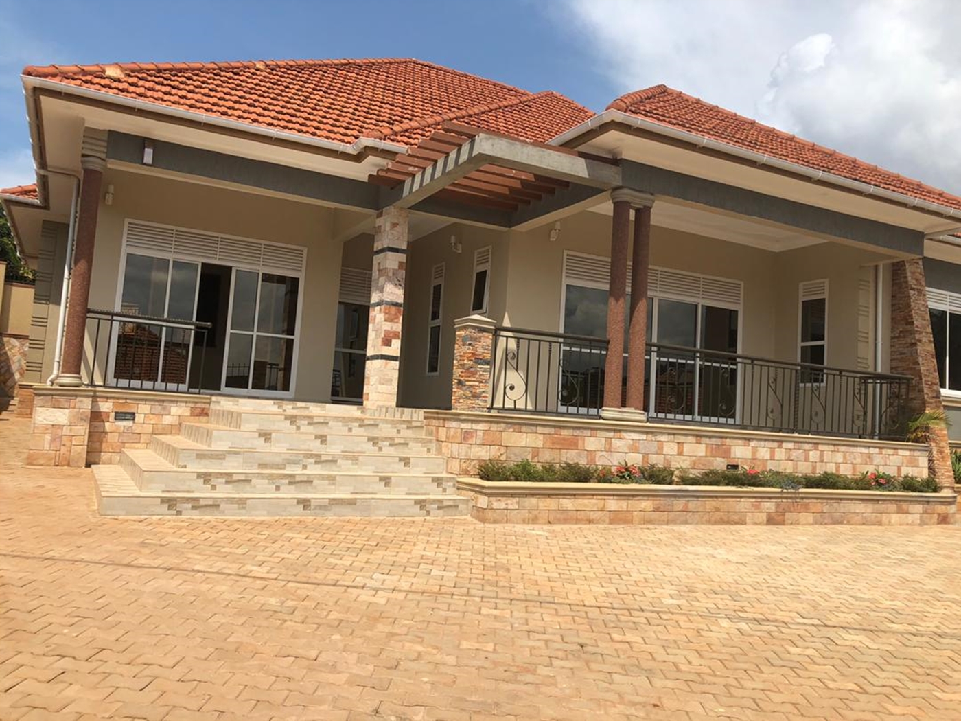 Bungalow for sale in Bwebajja Wakiso