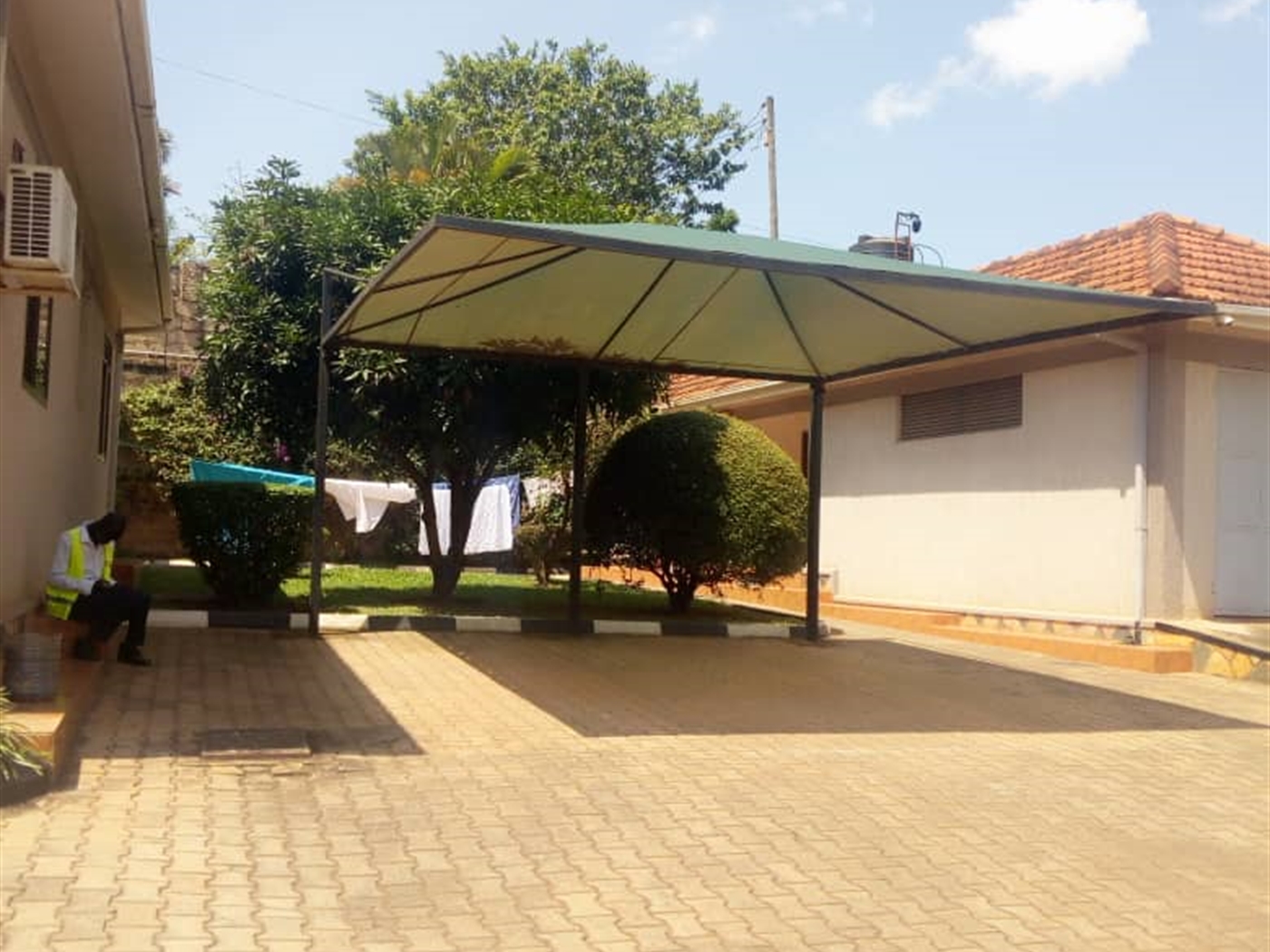 Storeyed house for rent in Naguru Kampala