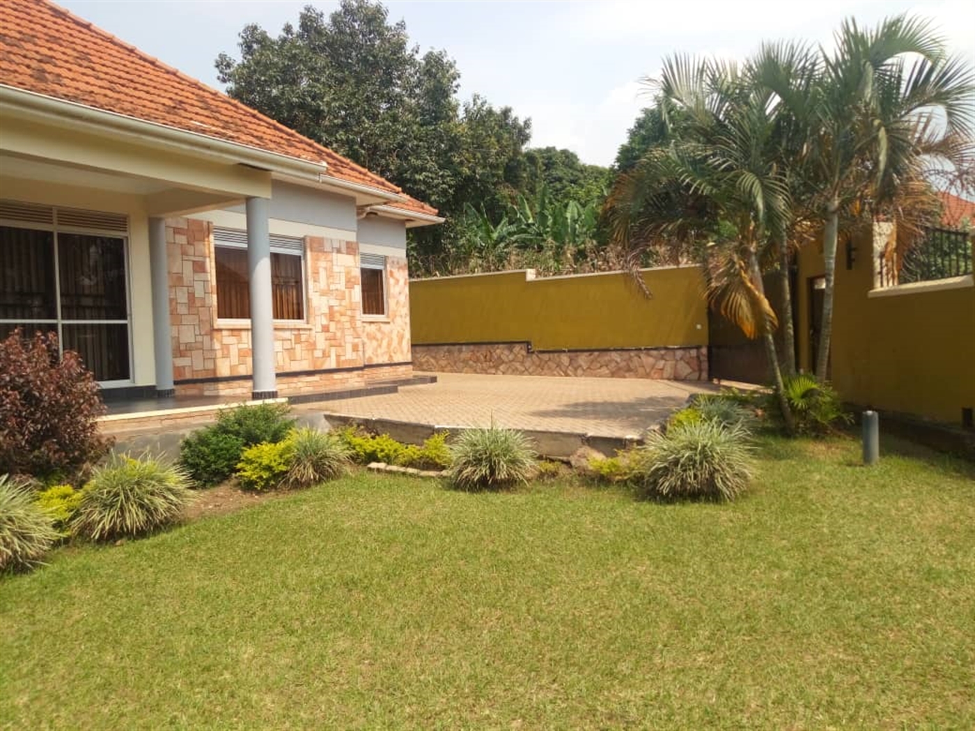 Bungalow for sale in Muyenga Kampala