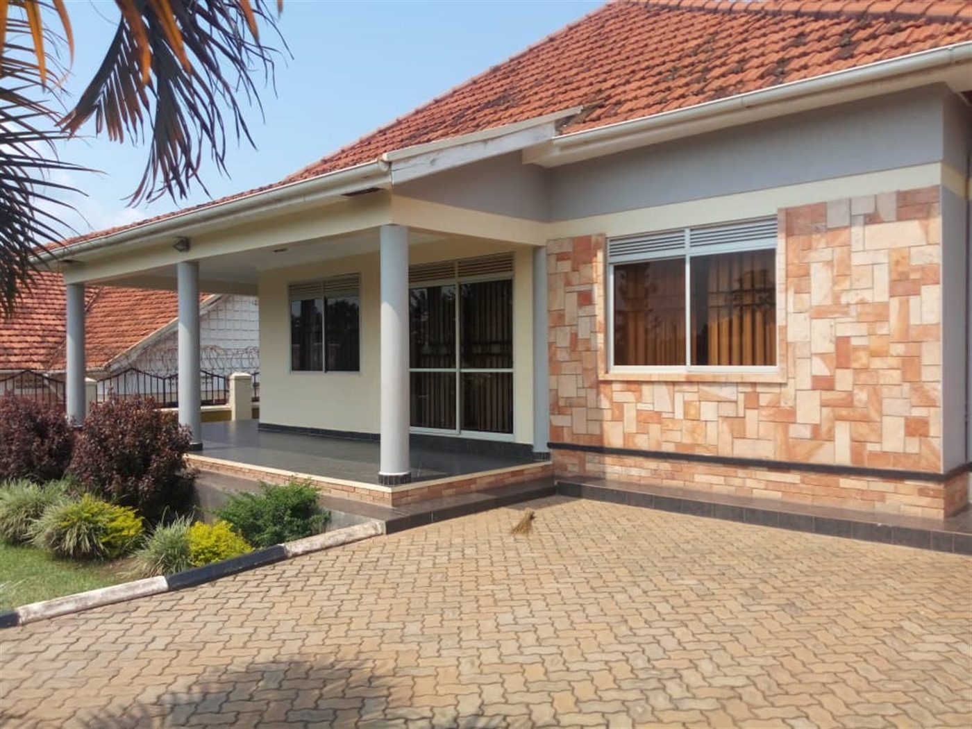 Bungalow for sale in Muyenga Kampala