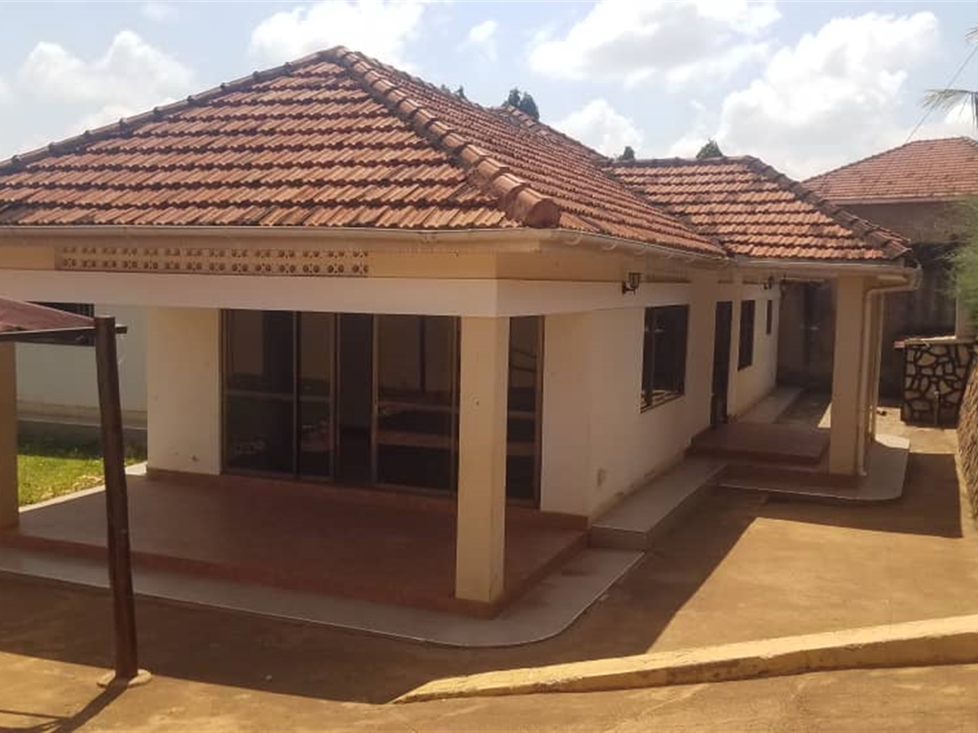 Bungalow for sale in Naalya Wakiso