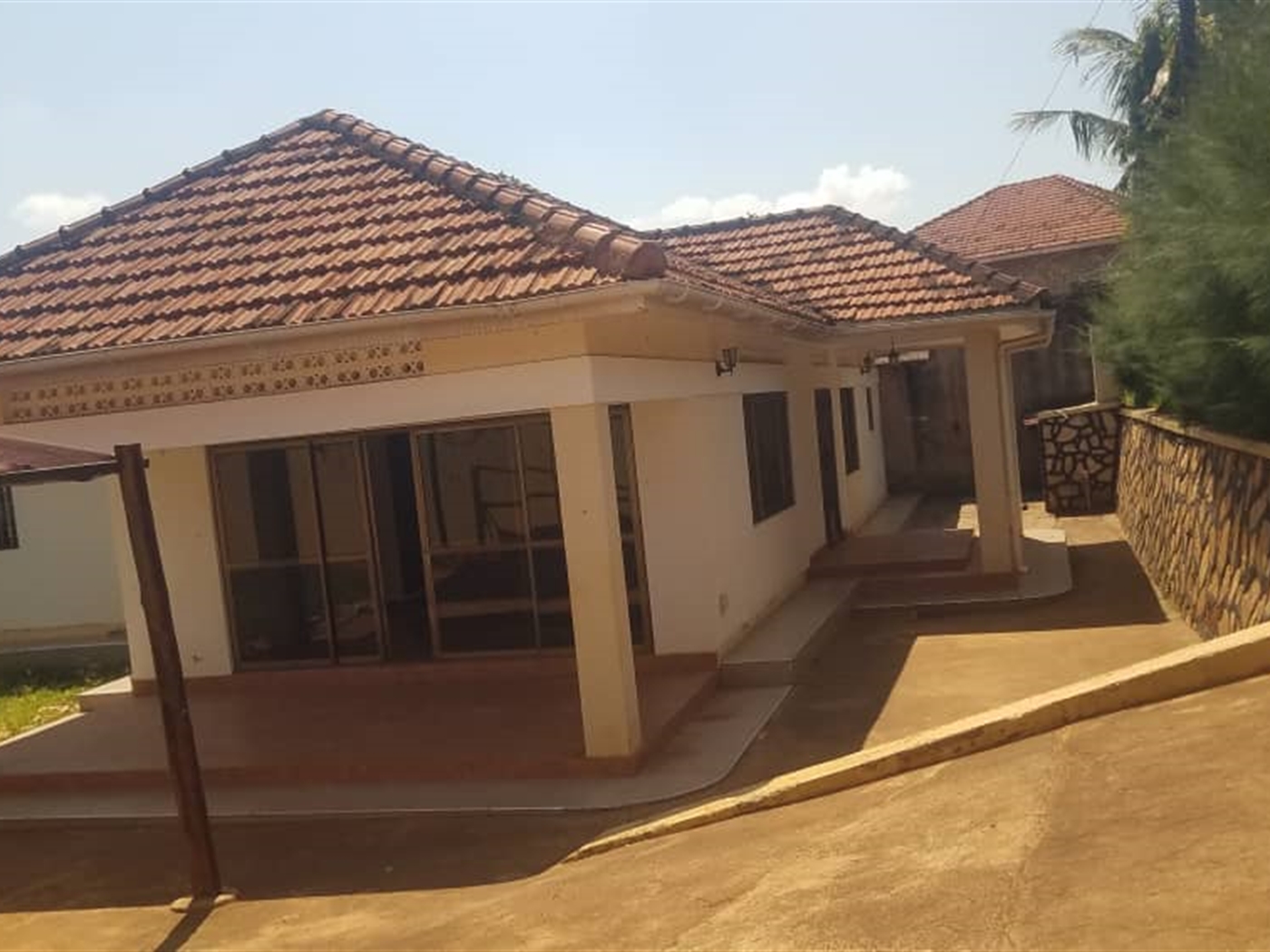 Bungalow for sale in Naalya Wakiso