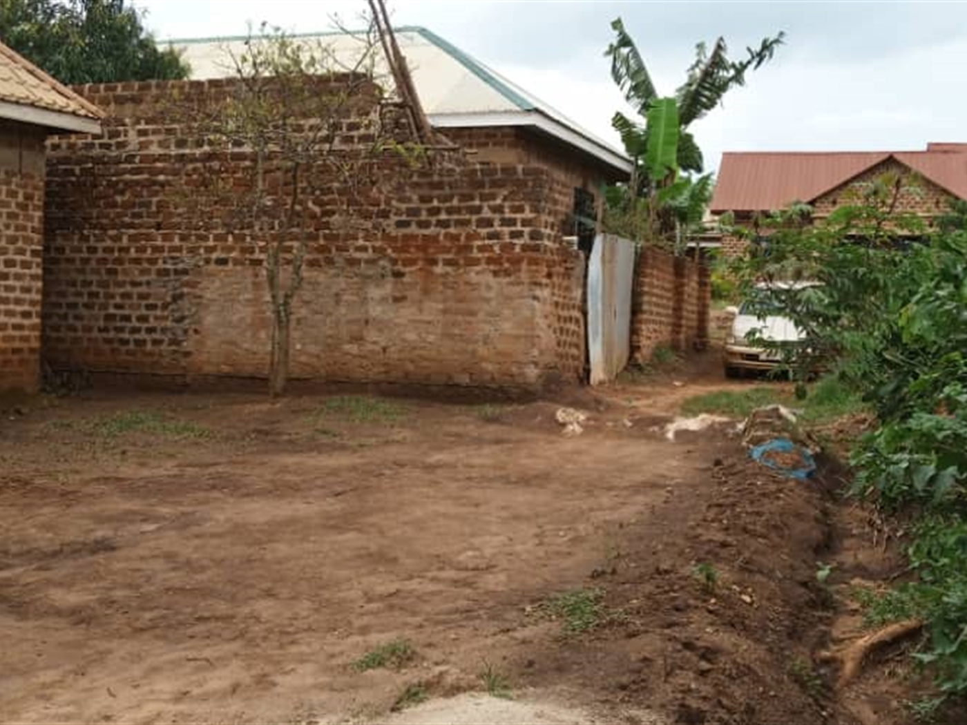 Bungalow for sale in Kimwanyi Wakiso