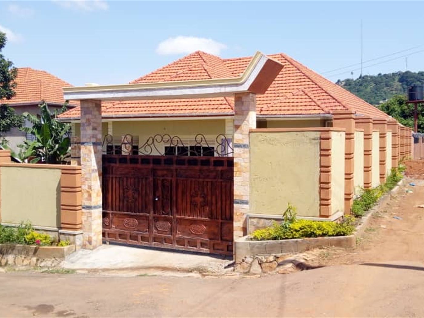 Bungalow for sale in Munyonyo Kampala