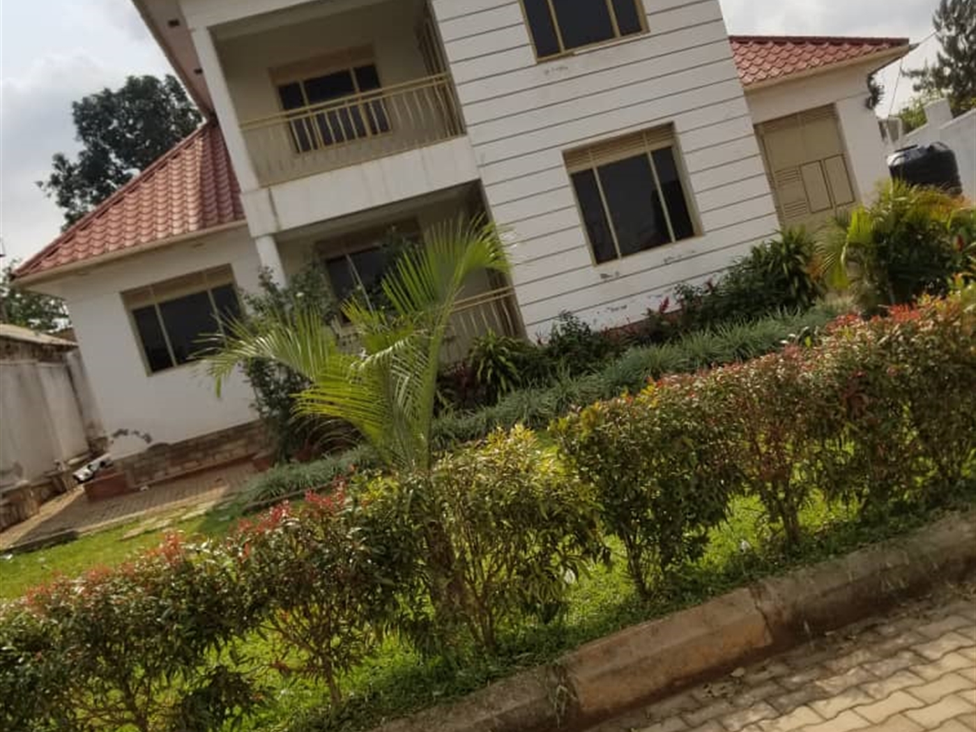 Storeyed house for sale in Nalumunye Wakiso