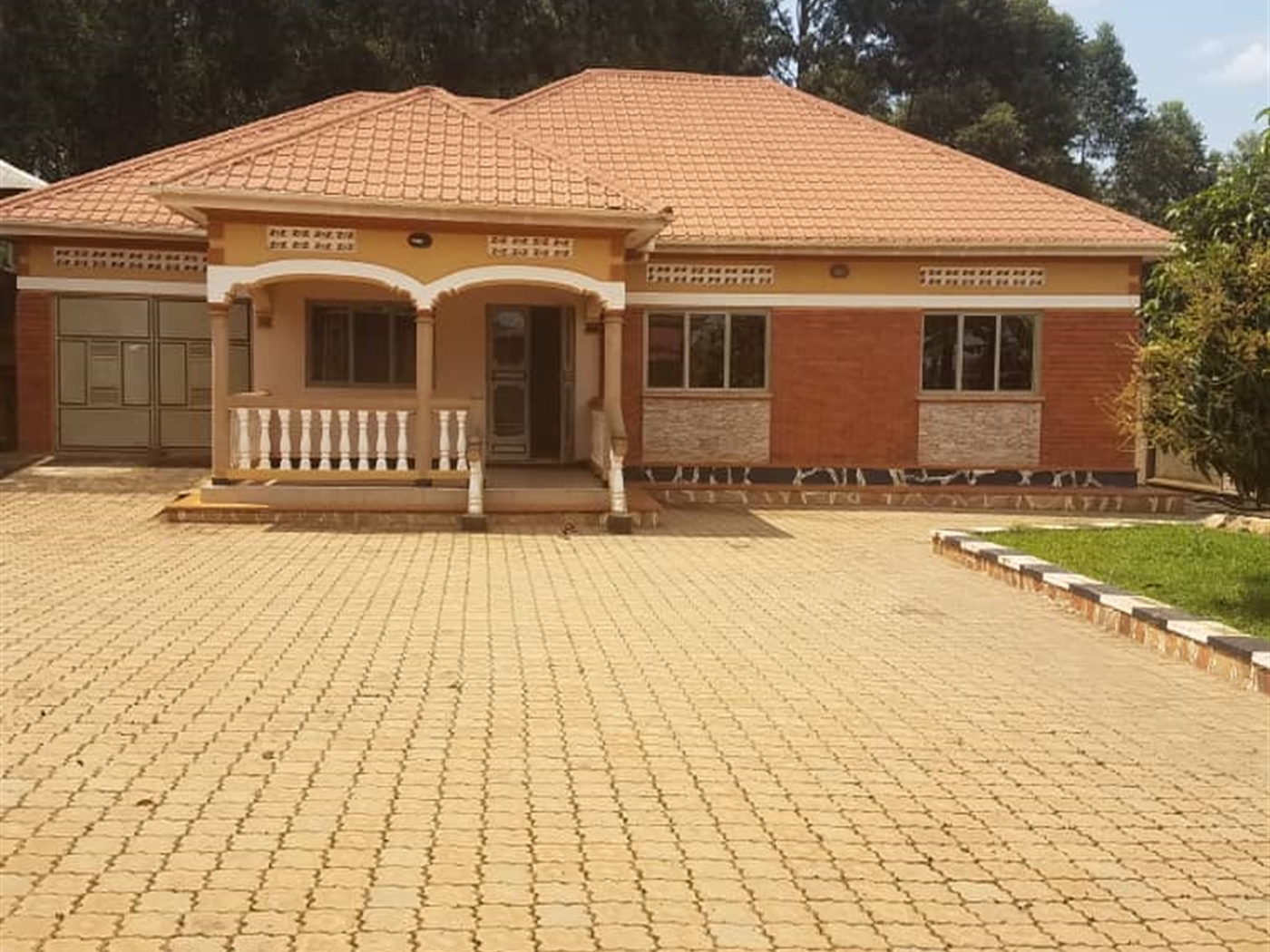 Bungalow for sale in Kyengela Wakiso