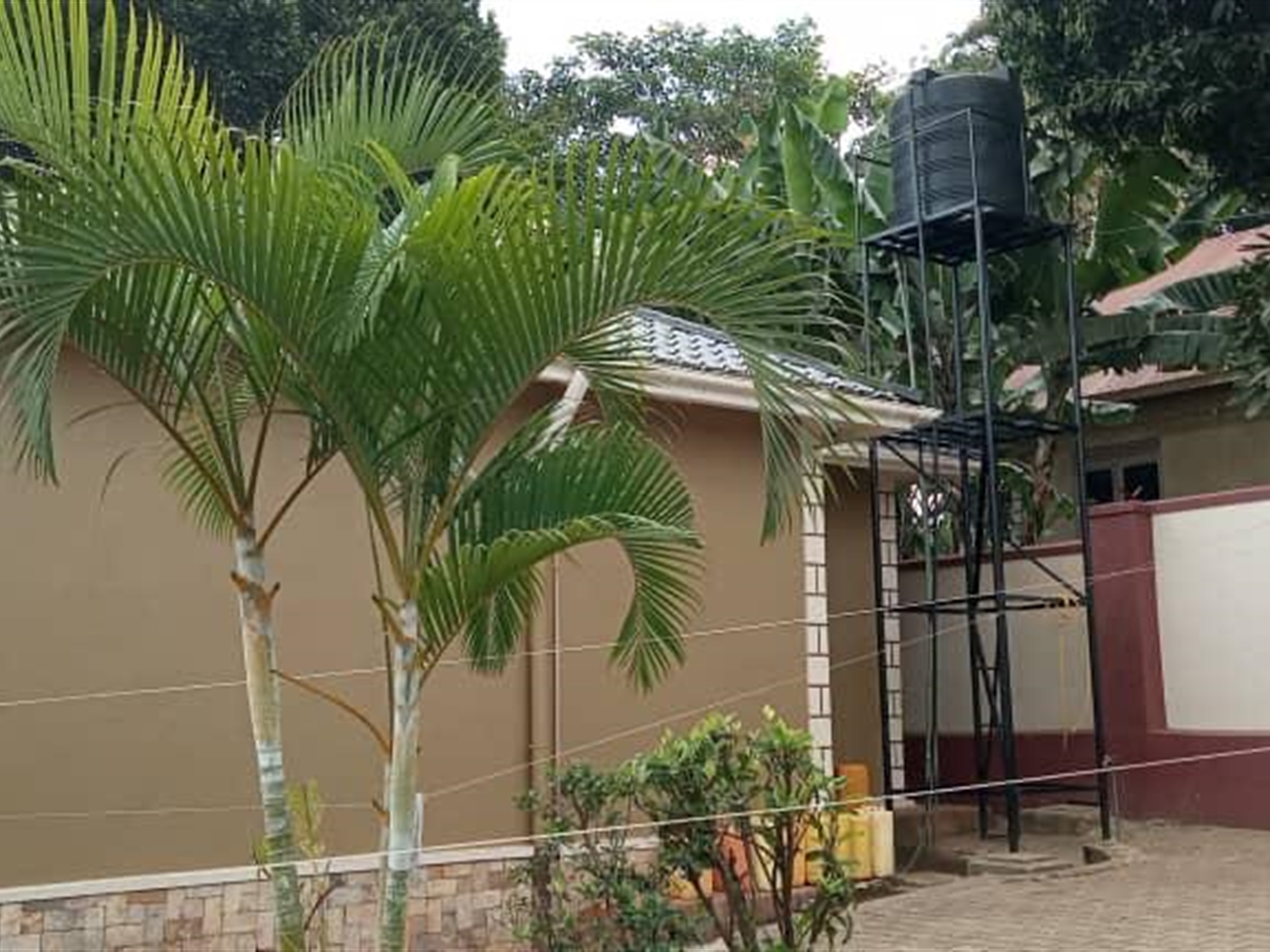 Bungalow for sale in Kitende Wakiso