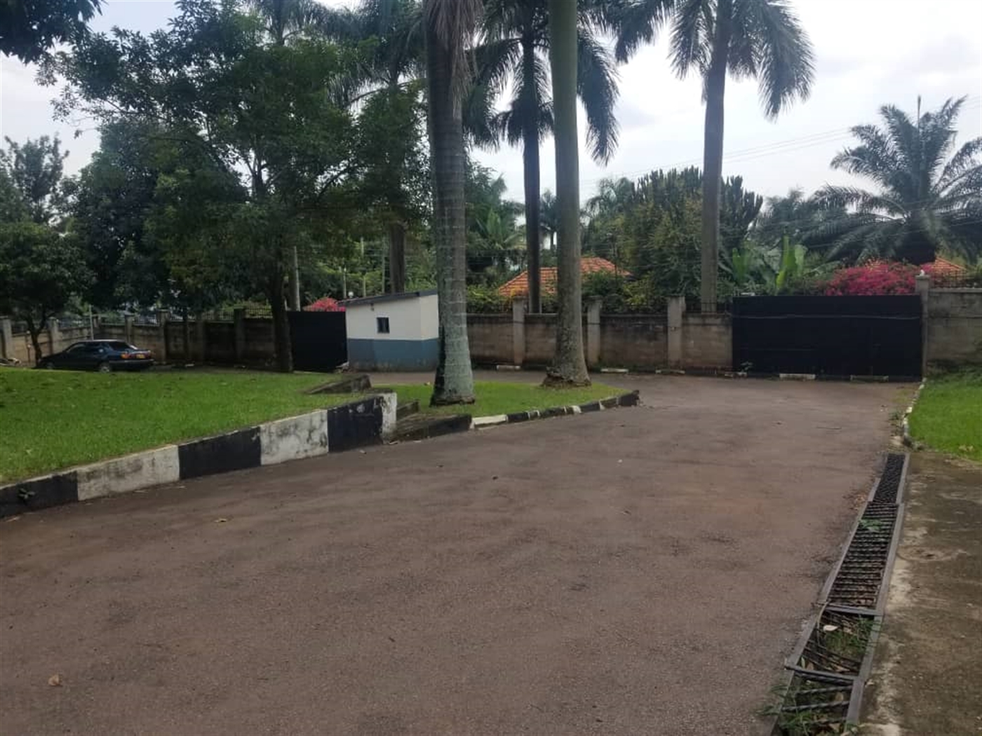 Bungalow for sale in Mbuya Kampala