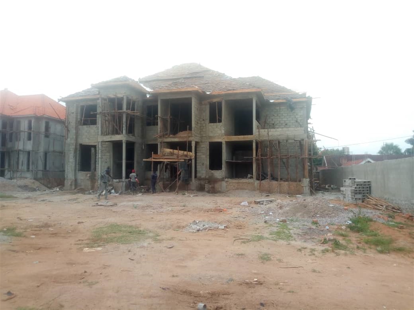 Storeyed house for sale in Munyonyo Kampala