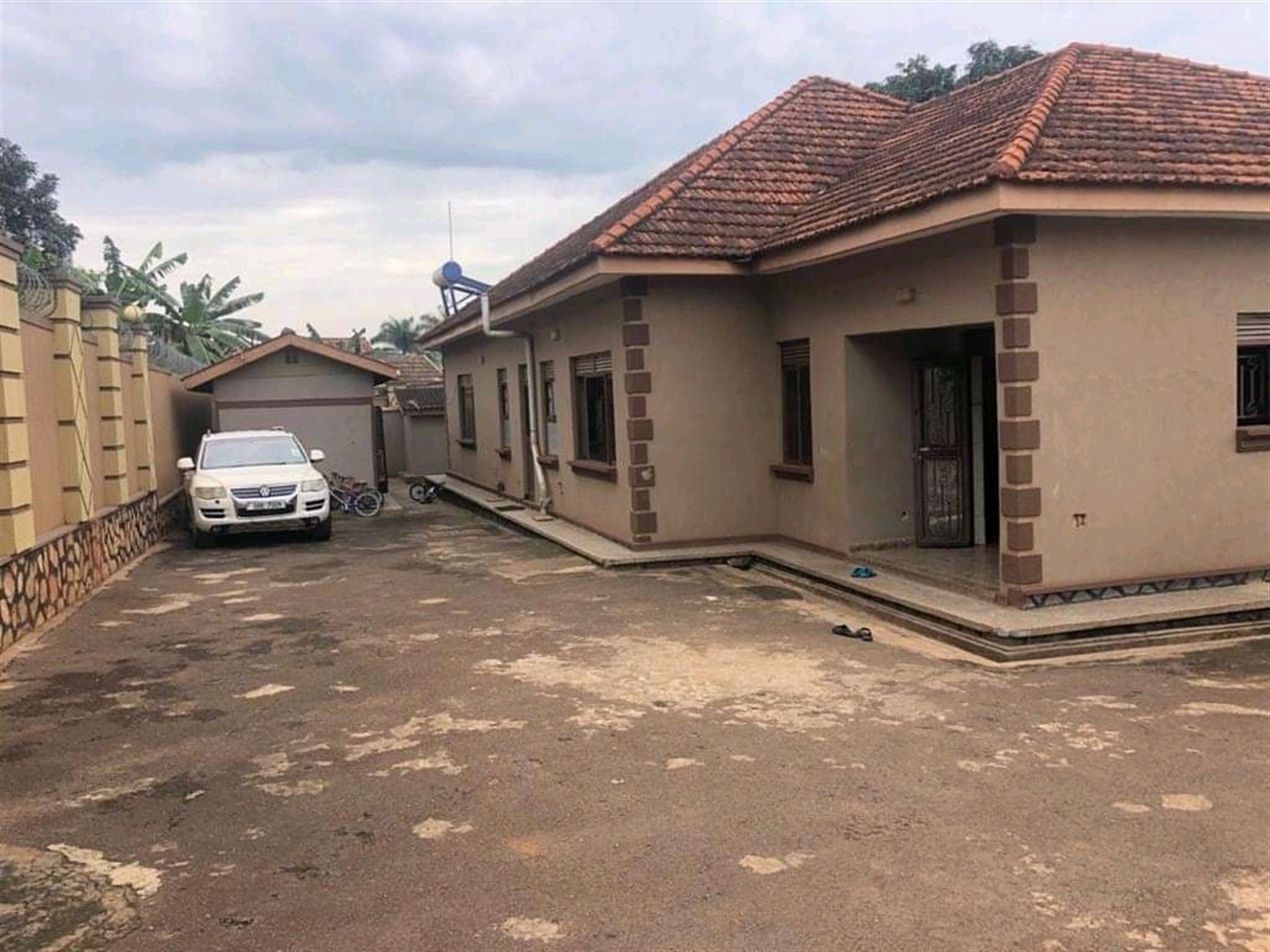 Bungalow for sale in Bukoto Kampala