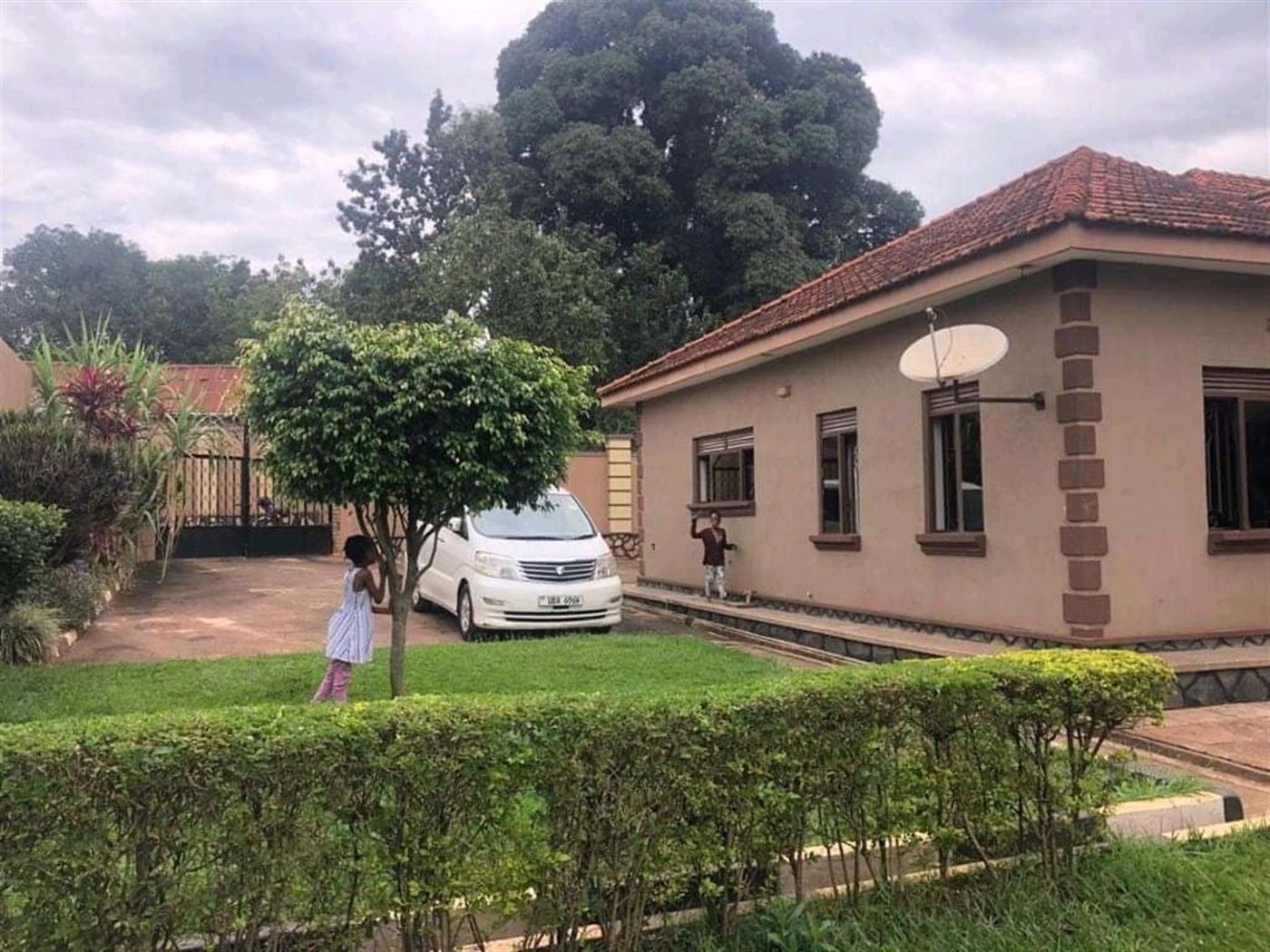 Bungalow for sale in Bukoto Kampala