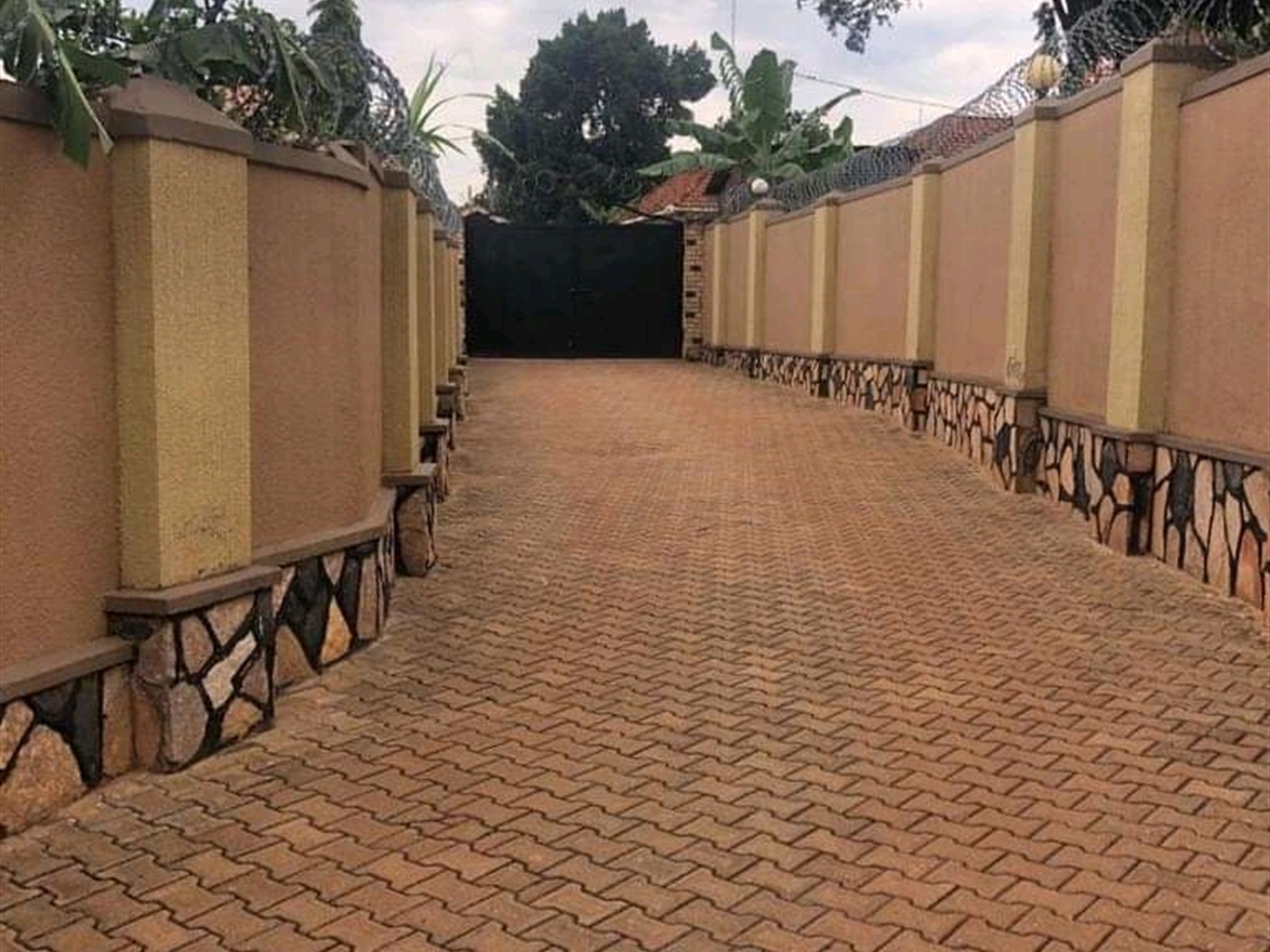 Bungalow for sale in Bukoto Kampala