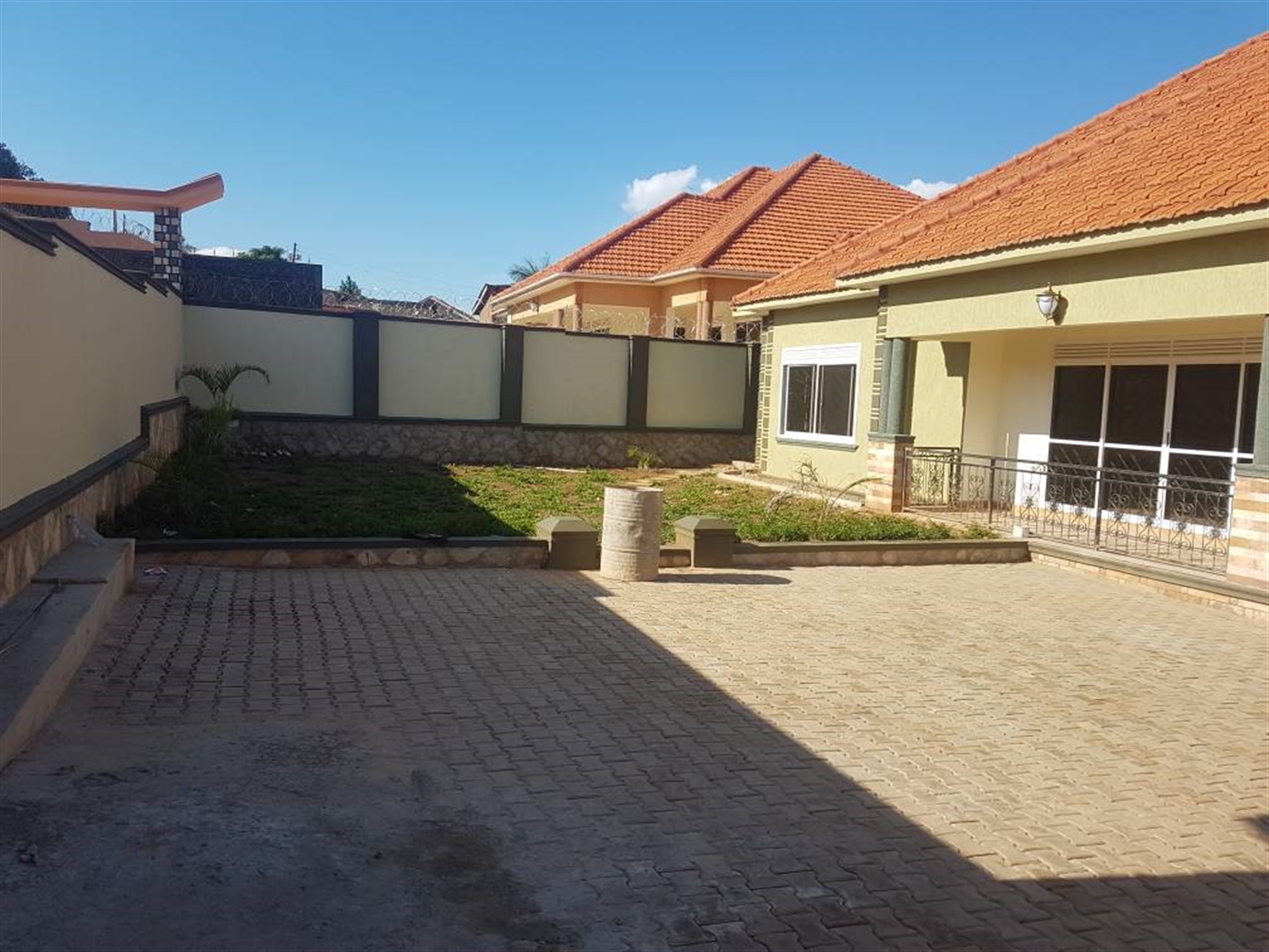 Bungalow for rent in Naguru Kampala