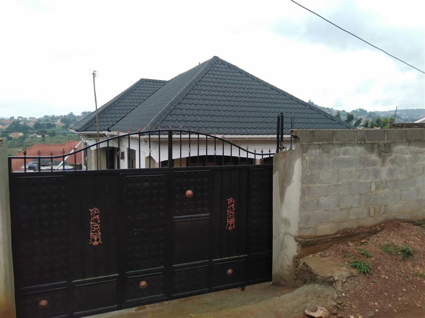 Bungalow for sale in Kitende Wakiso