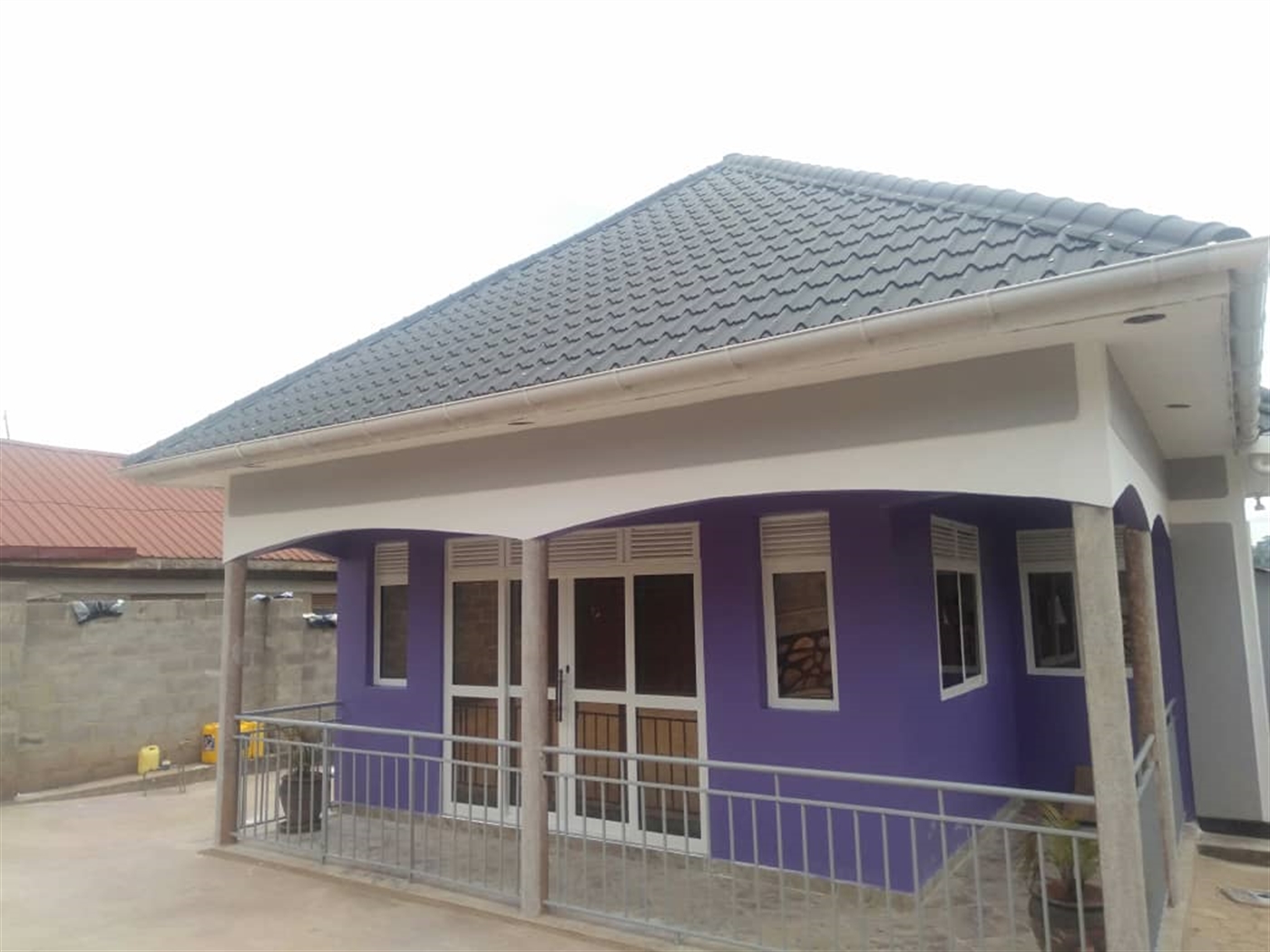 Bungalow for sale in Kitende Wakiso