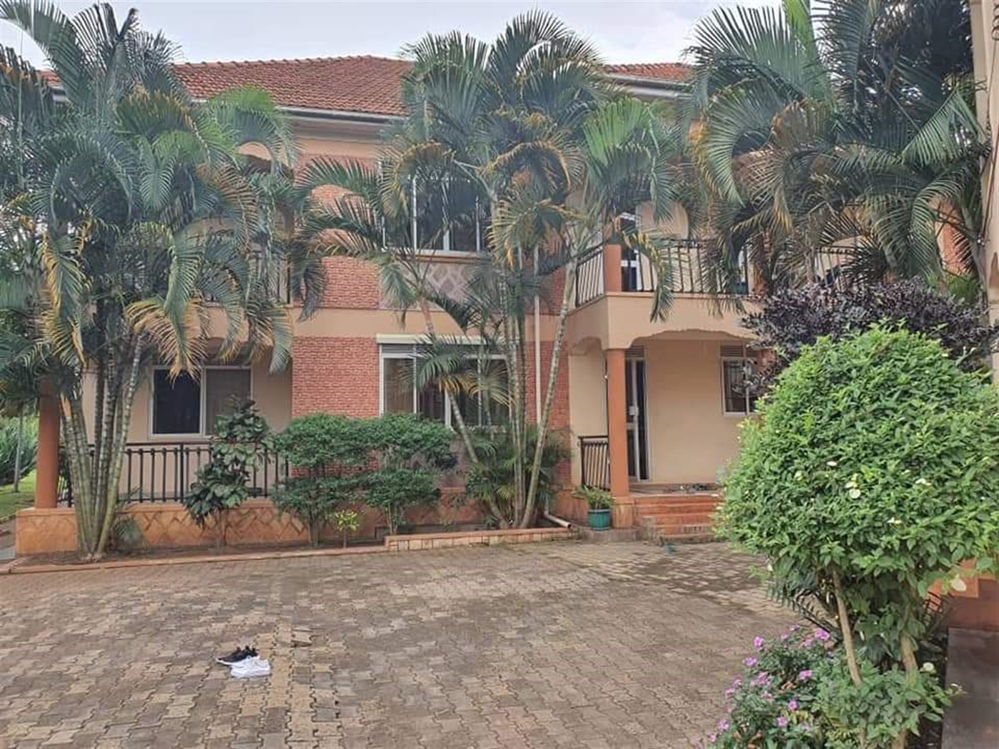 Storeyed house for sale in Kololo Kampala