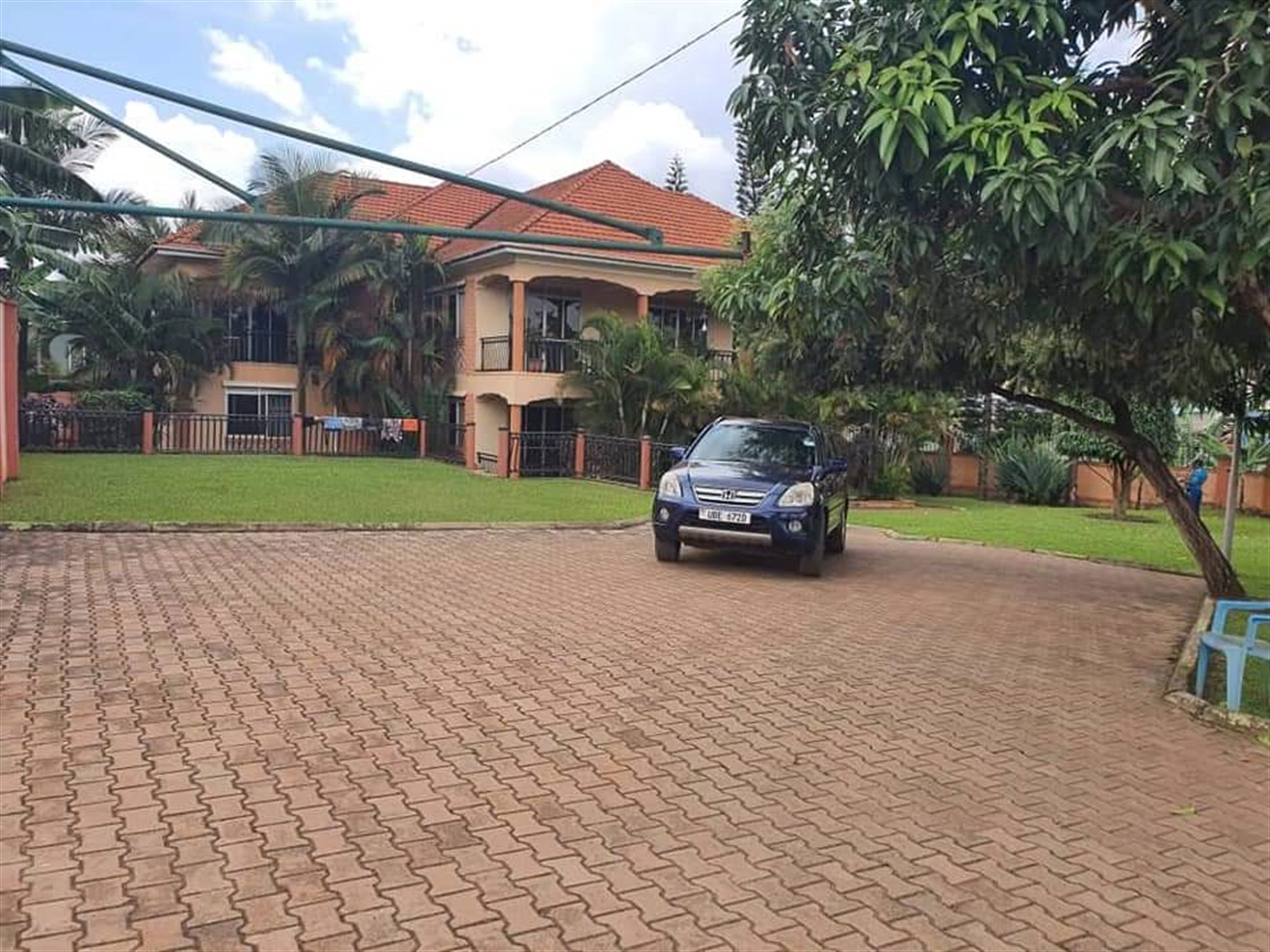 Storeyed house for sale in Kololo Kampala