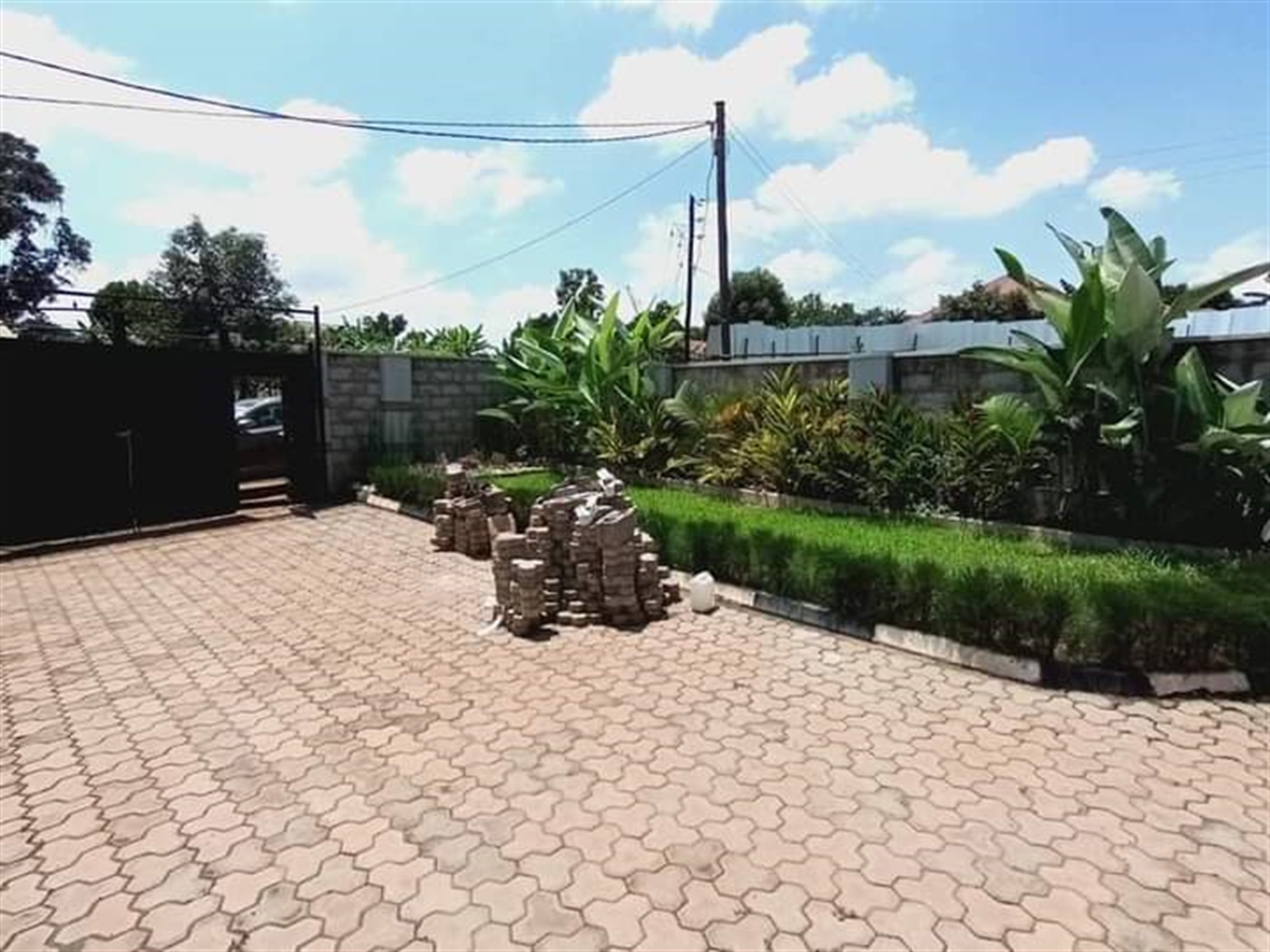 Bungalow for sale in Najjera Kampala