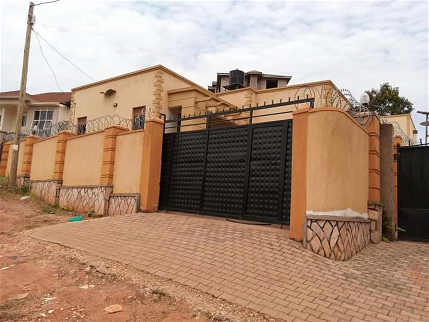 Bungalow for sale in Kira Wakiso