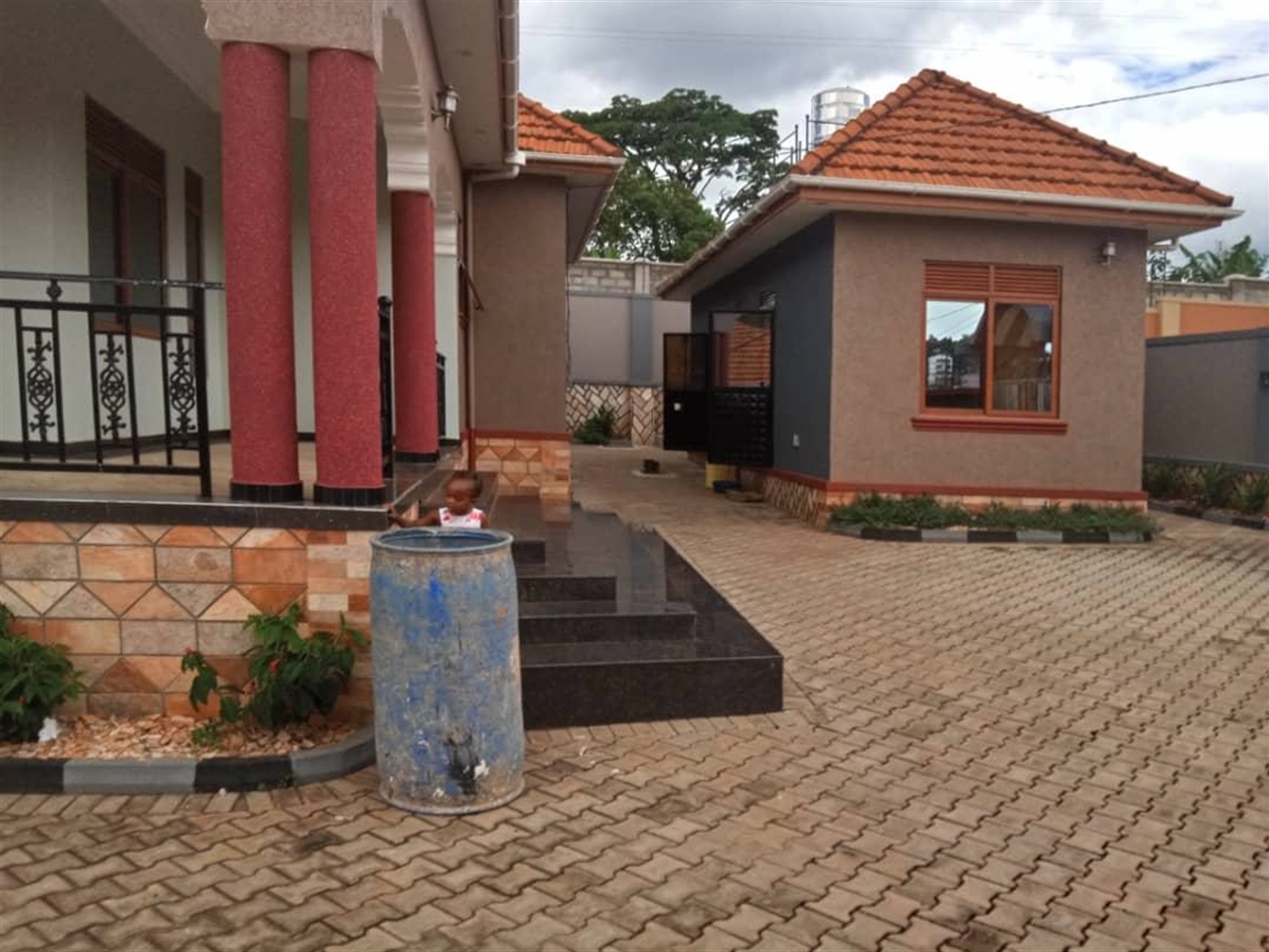 Bungalow for sale in Mutungo Kampala