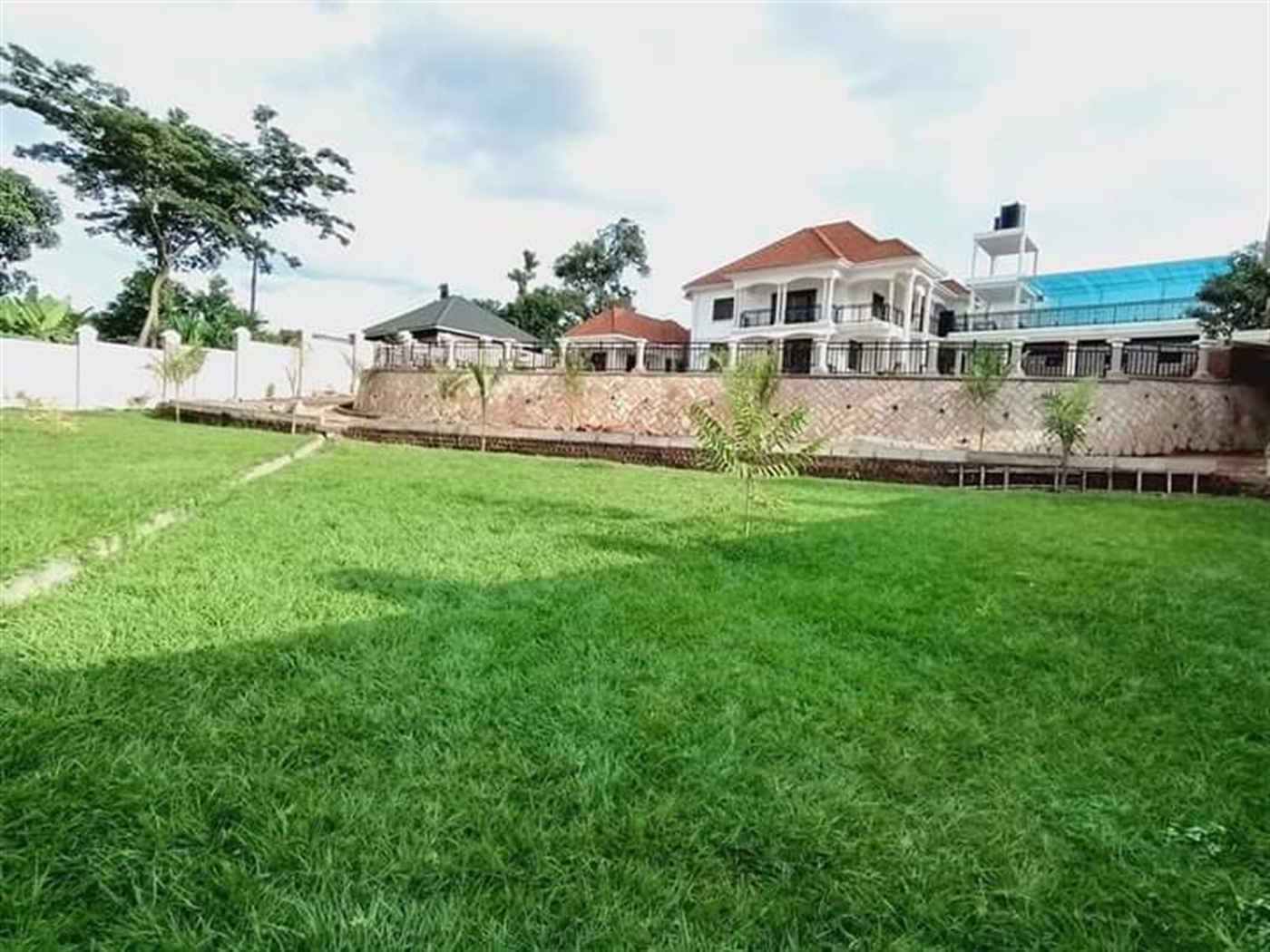 Storeyed house for sale in Nabuuti Mukono