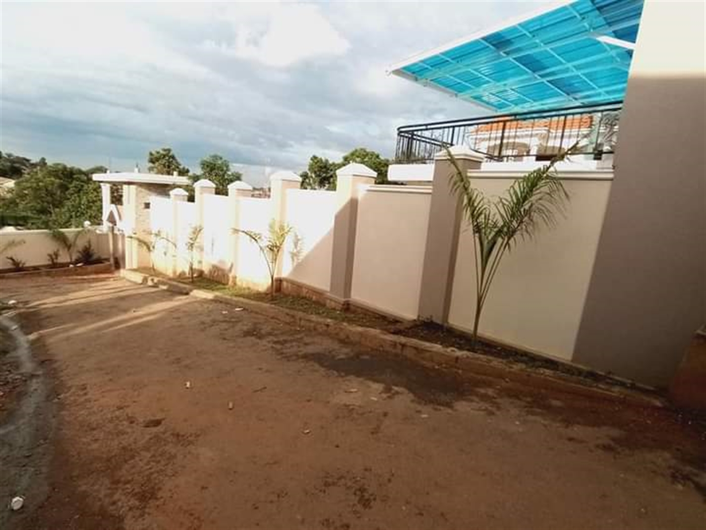 Storeyed house for sale in Nabuuti Mukono