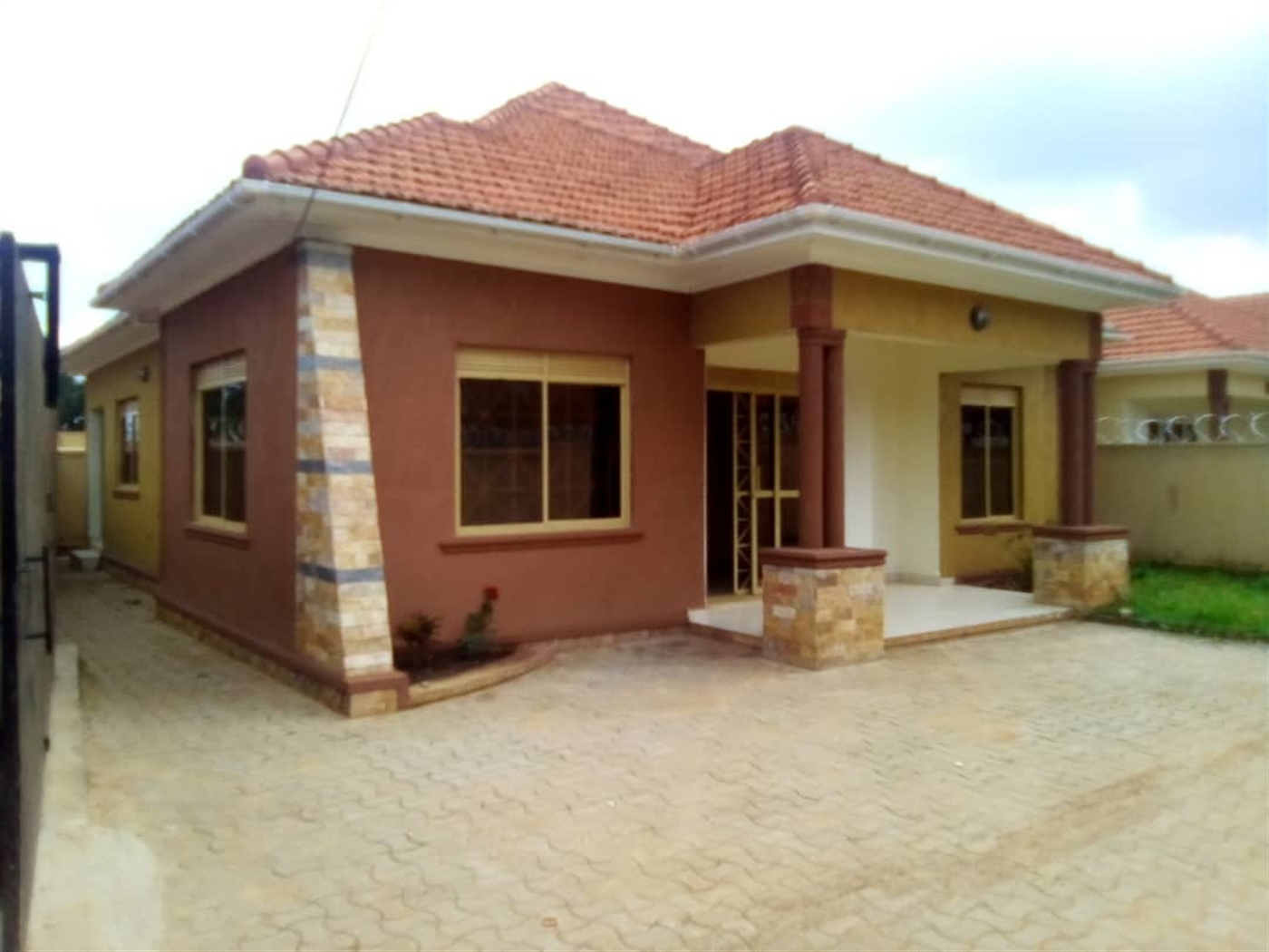 Bungalow for sale in Kira Wakiso