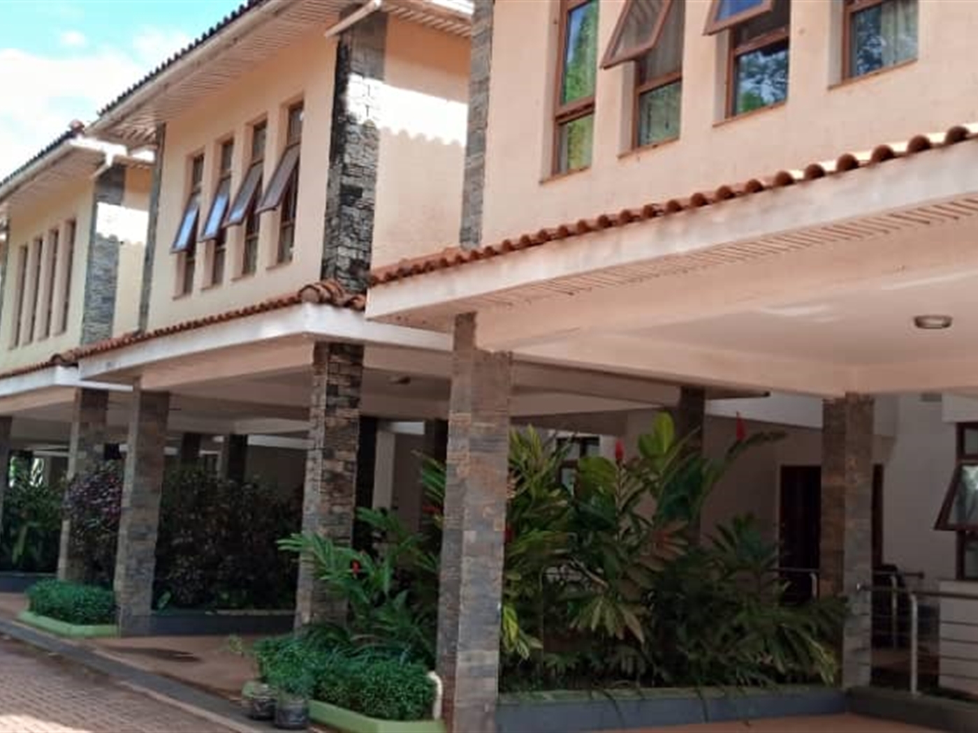 Apartment block for sale in Mbuya Kampala