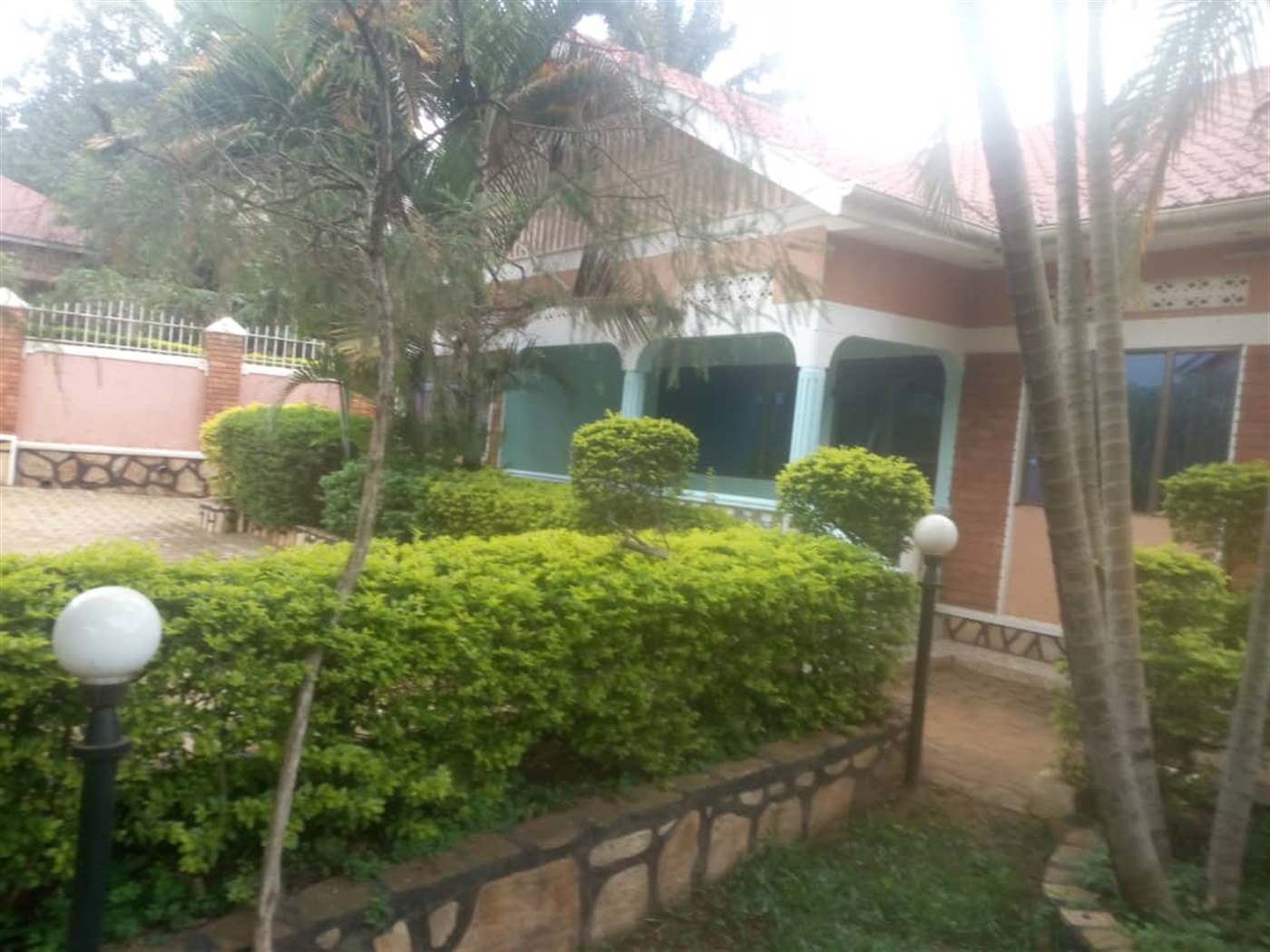 Bungalow for rent in Mukonocenter Mukono