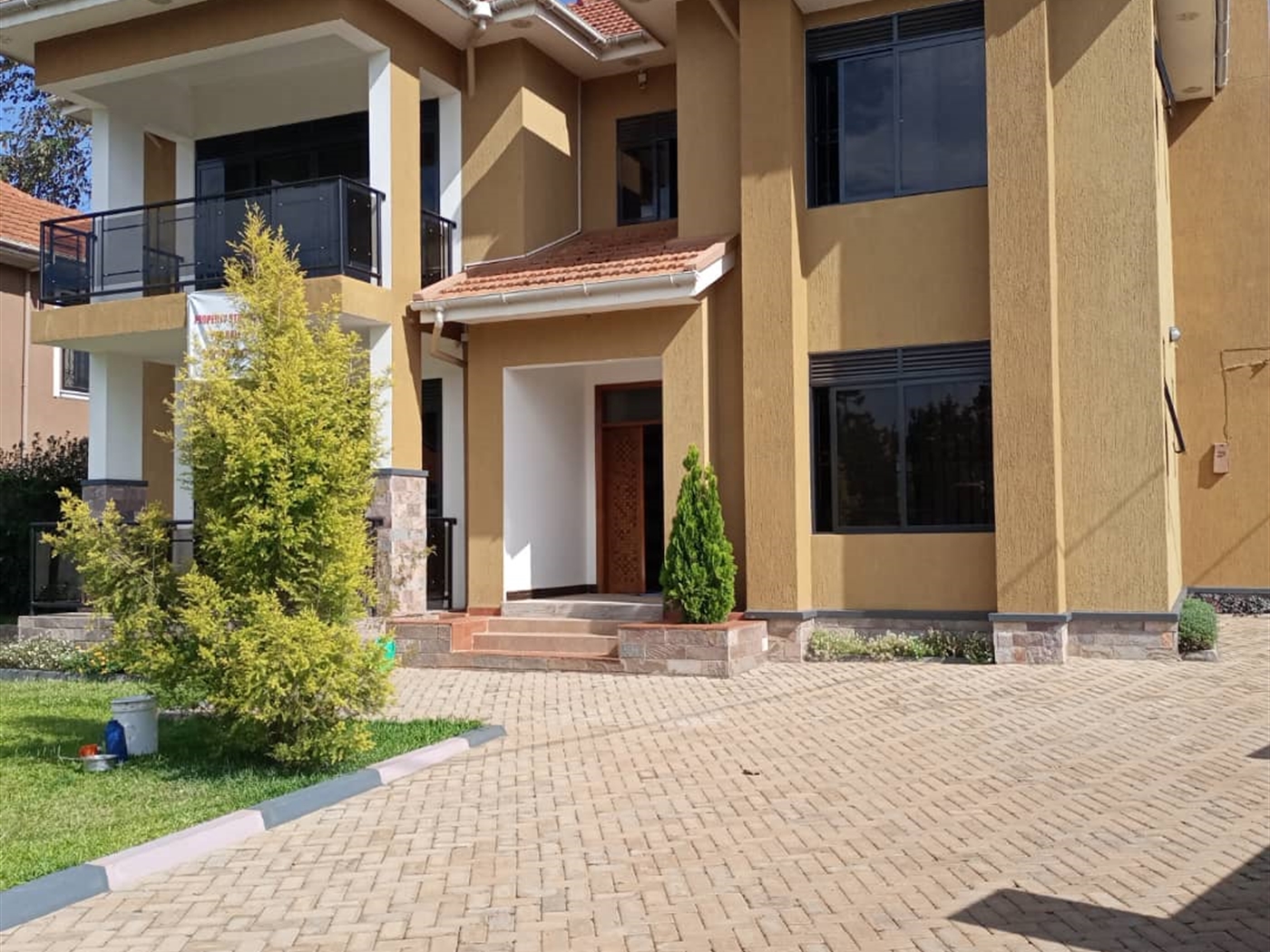 Storeyed house for sale in Bbunga Kampala