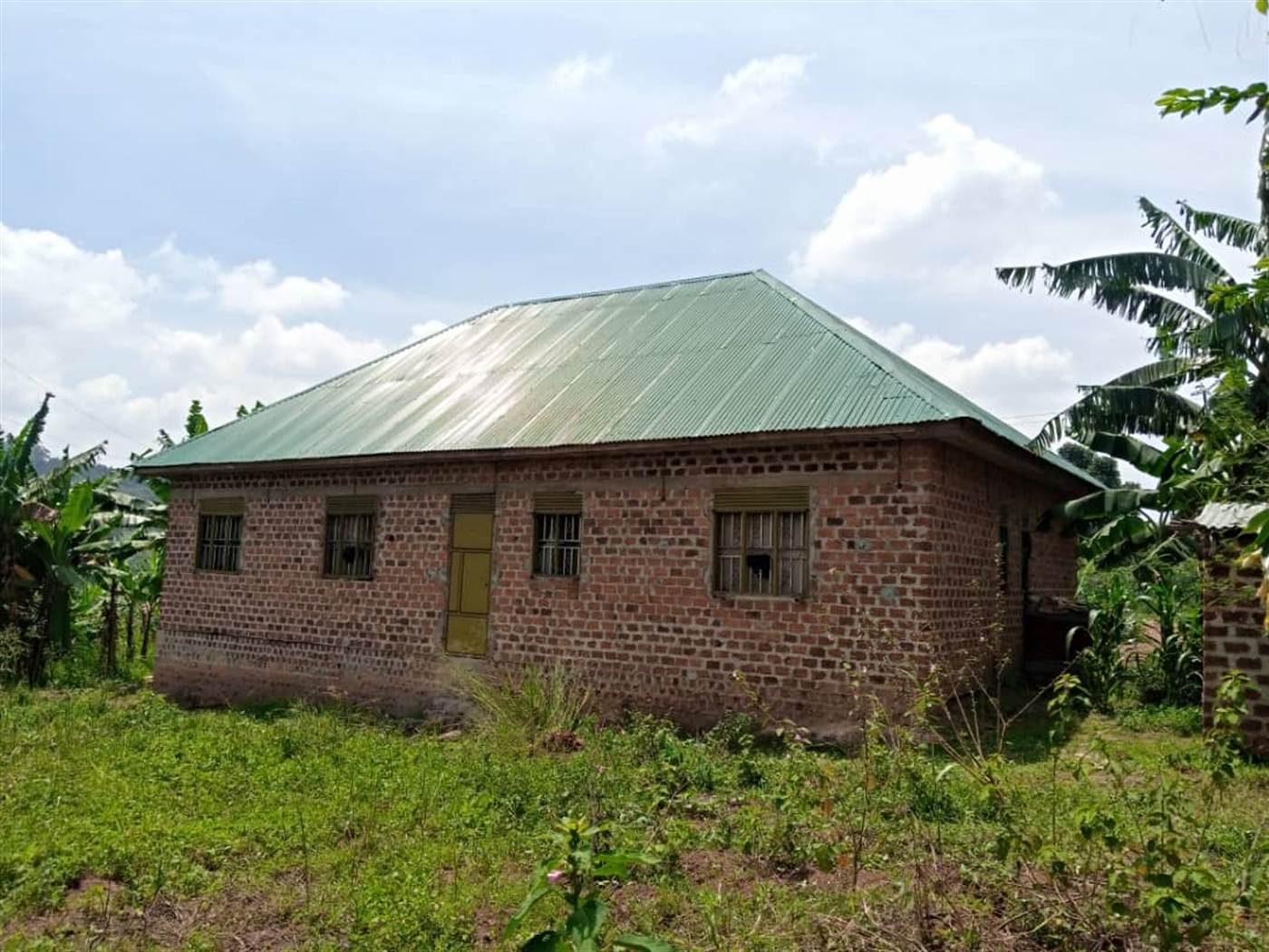 Shell House for sale in Kakelenge Wakiso