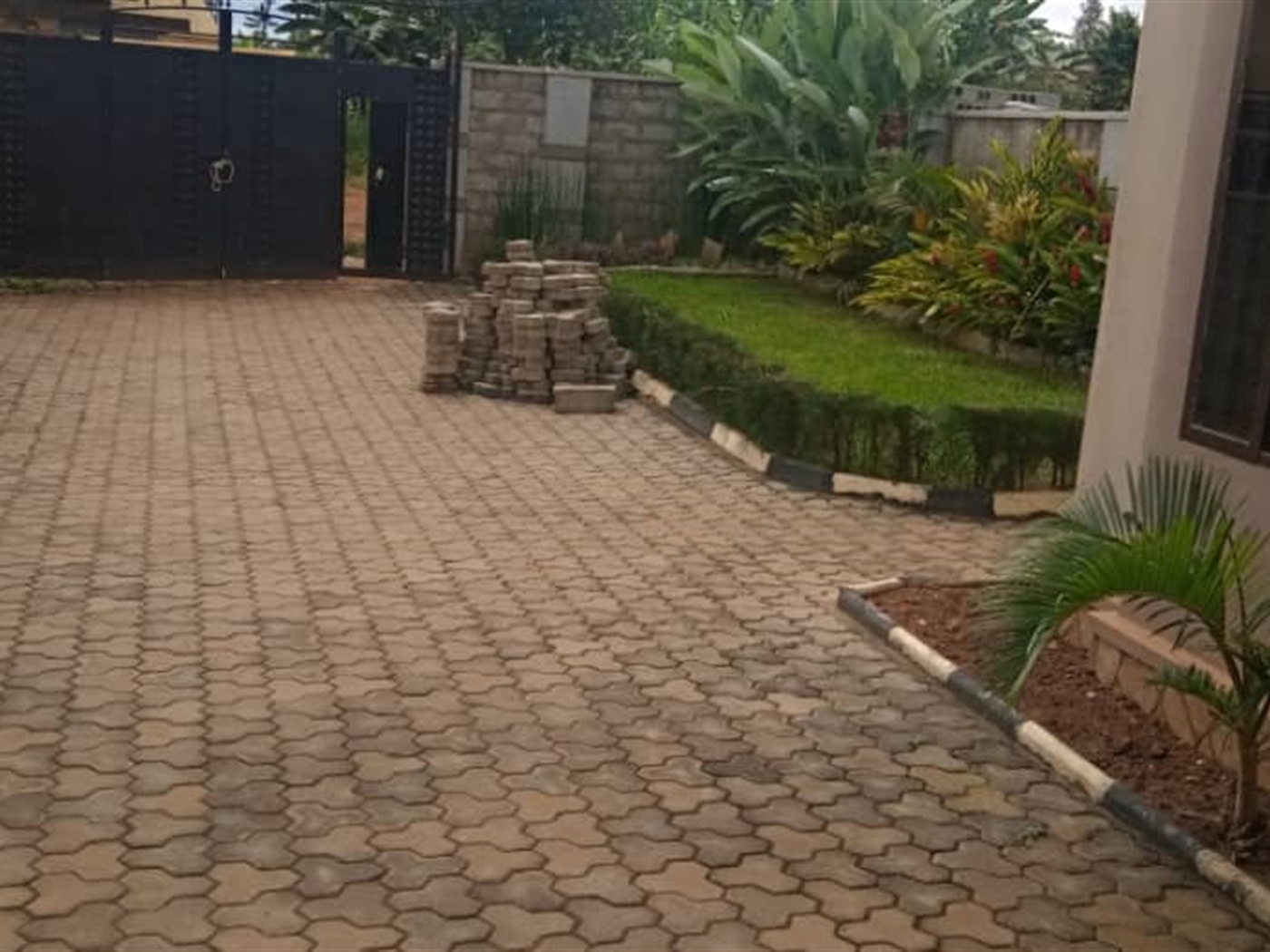 Bungalow for sale in Najjera Kampala