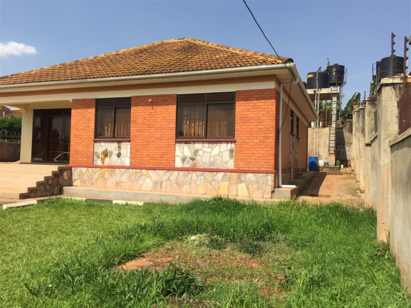 Bungalow for sale in Akright Wakiso