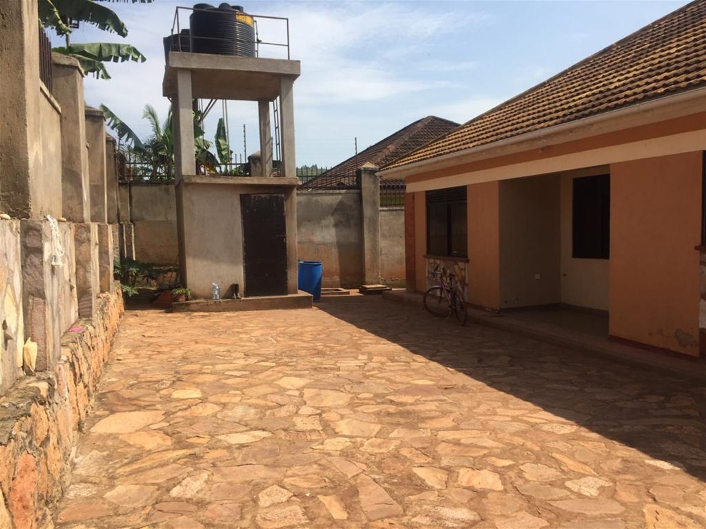 Bungalow for sale in Akright Wakiso