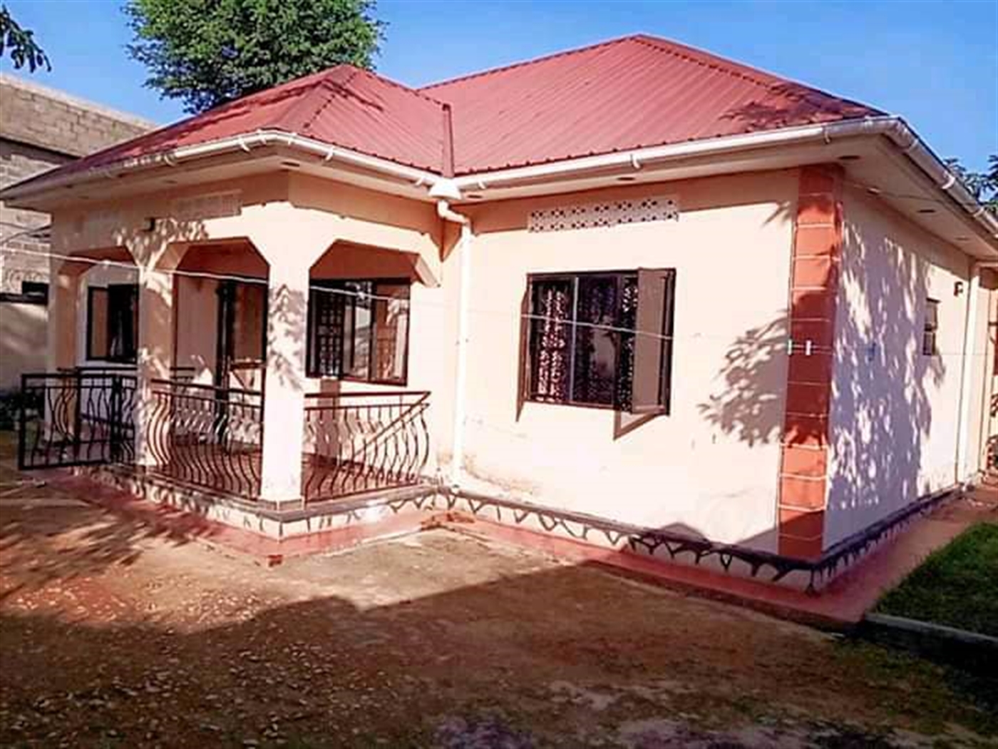 Bungalow for sale in Kira Wakiso