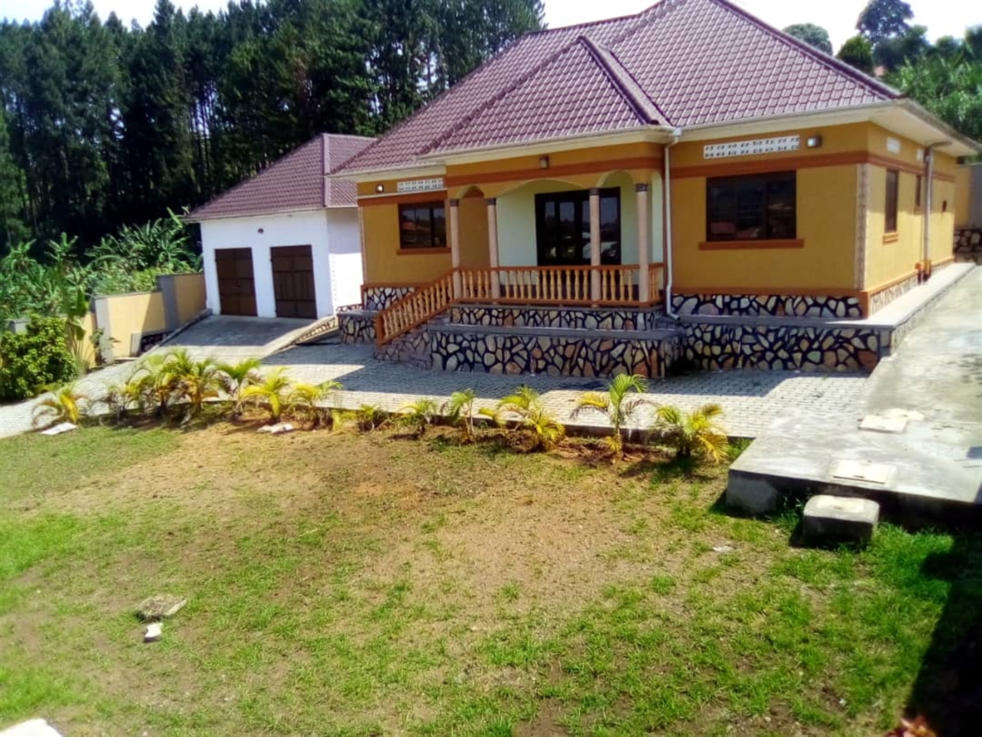 Bungalow for sale in Town Mukono