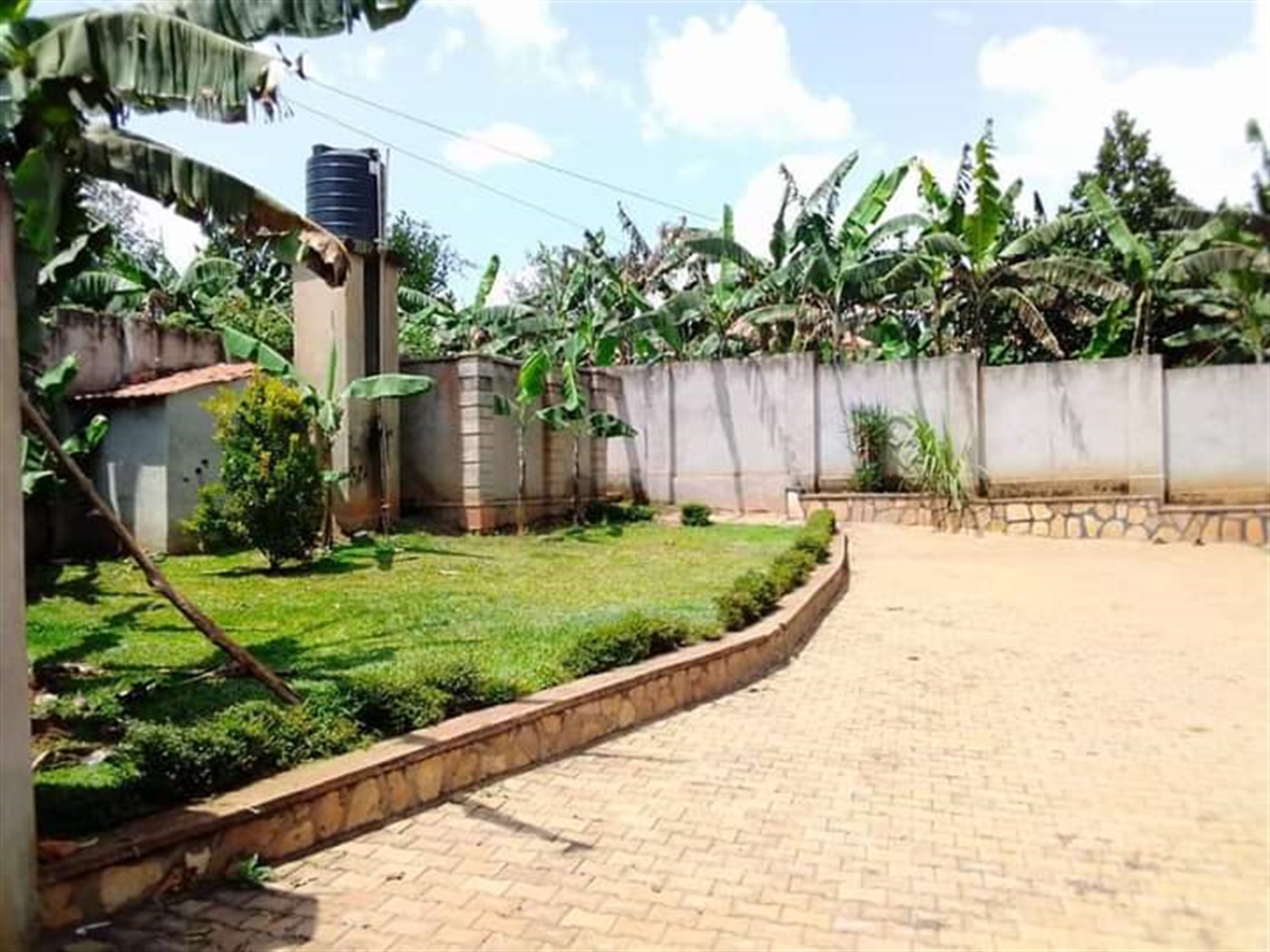 Bungalow for sale in Mpererwe Kampala